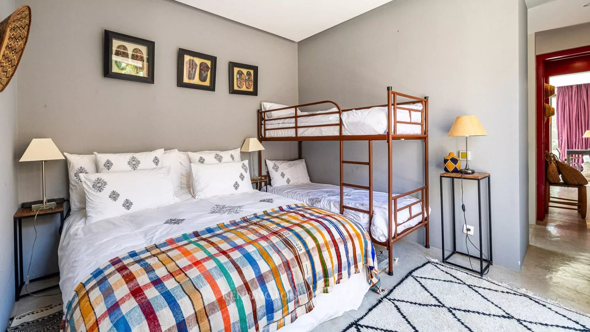 6 Bedroom Villa/Townhouse's Image 31