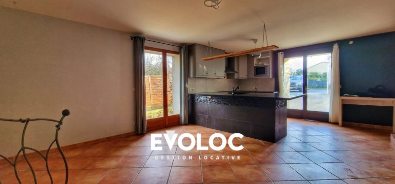 Photo 2 — A LOUER - MAISON T4 141M² - Saint-Vincent-de-Barbeyrargues