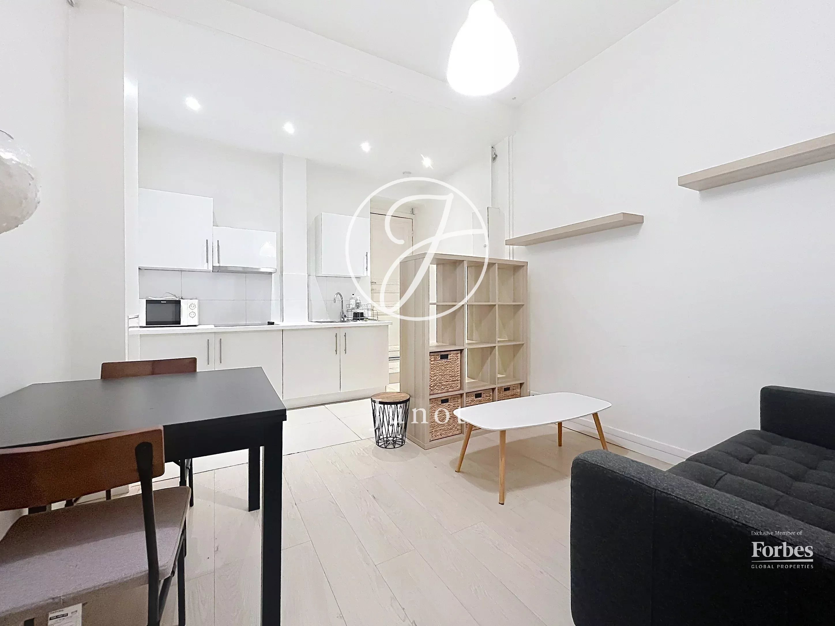 Location Appartement Paris 18ème