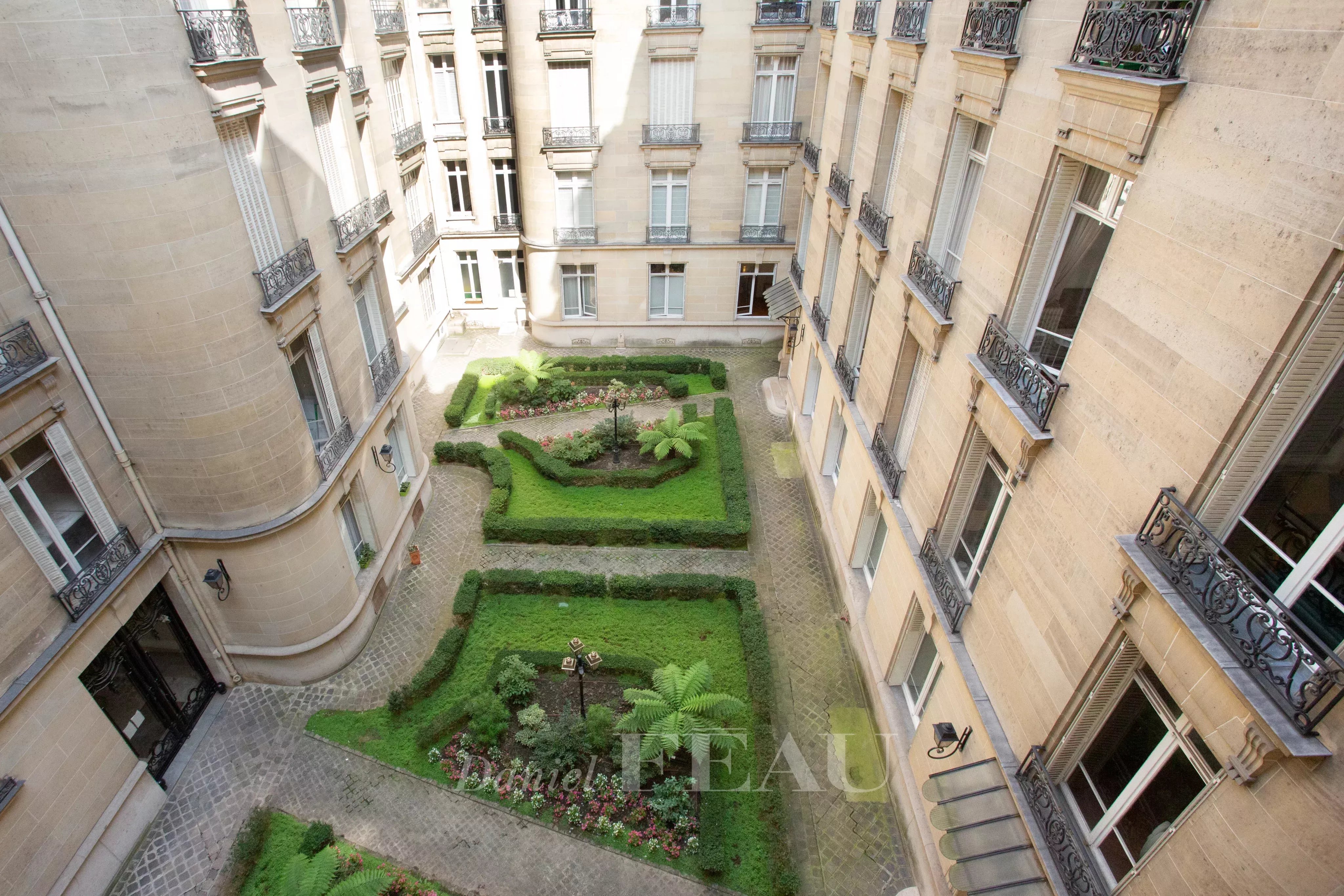 View / courtyard