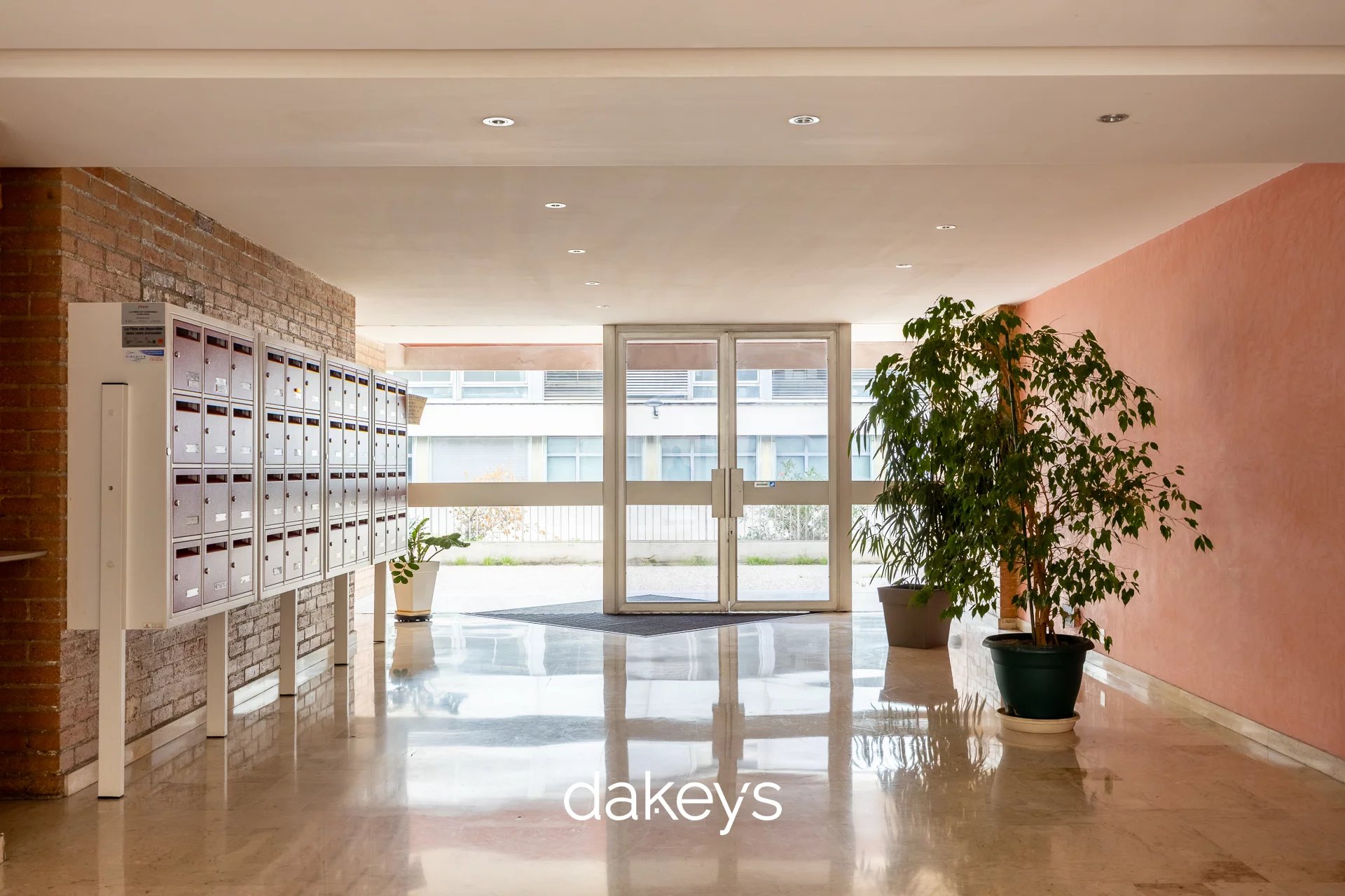 Agence immobilière de 