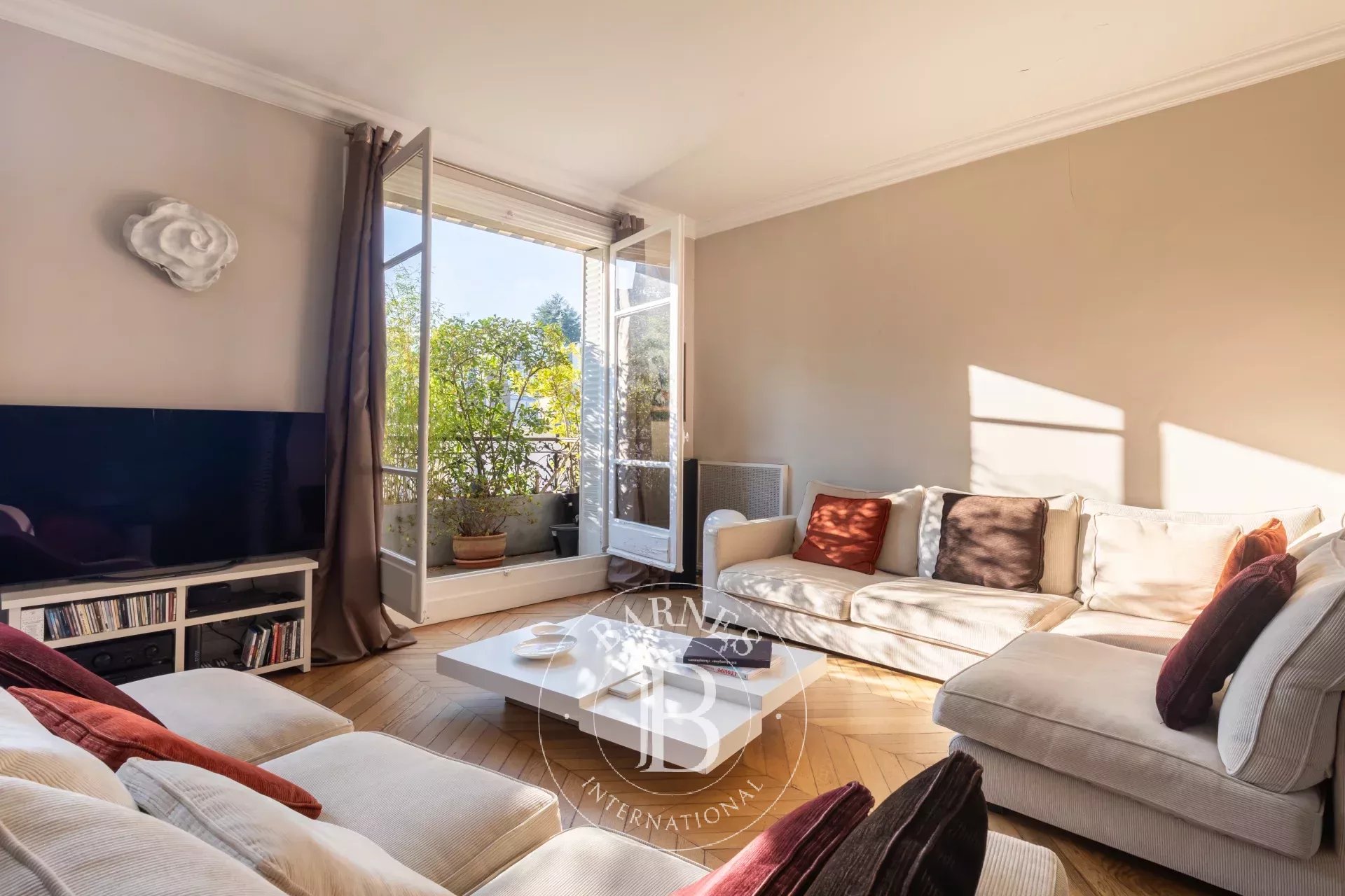 Neuilly - Charles Laffitte - Upper floor apartment - 2 or 3-bed - picture 4
