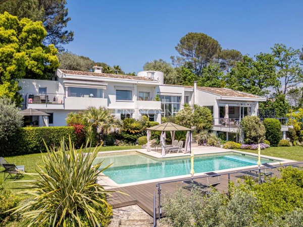 Luxury 6-Bedroom Family Estate for Sale in Valbonne, French Riviera — photo 1