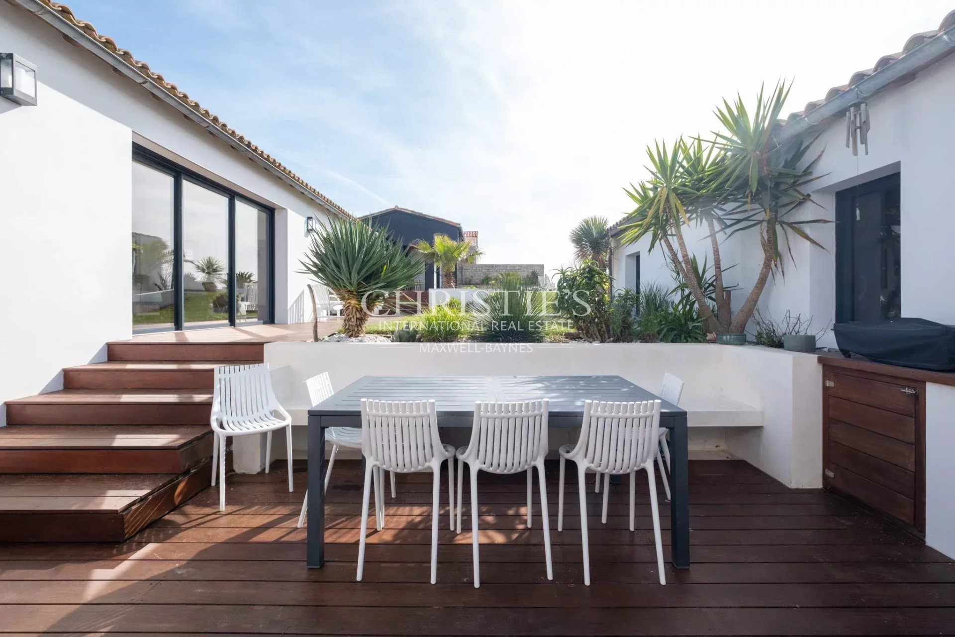 4 Bedroom Villa/Townhouse's Image 12