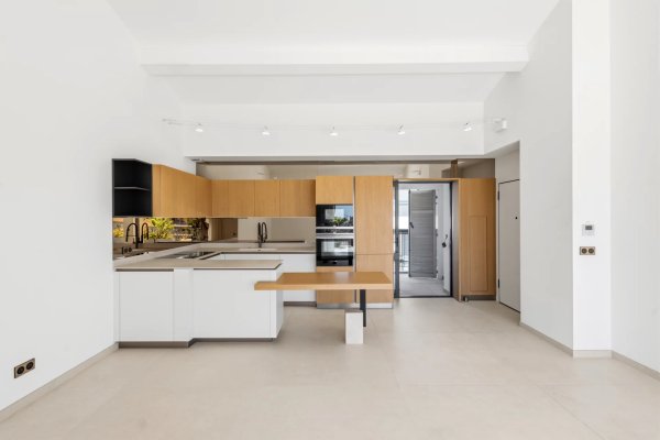 Cannes Californie – Luxury Penthouse with Private Jacuzzi — photo 6