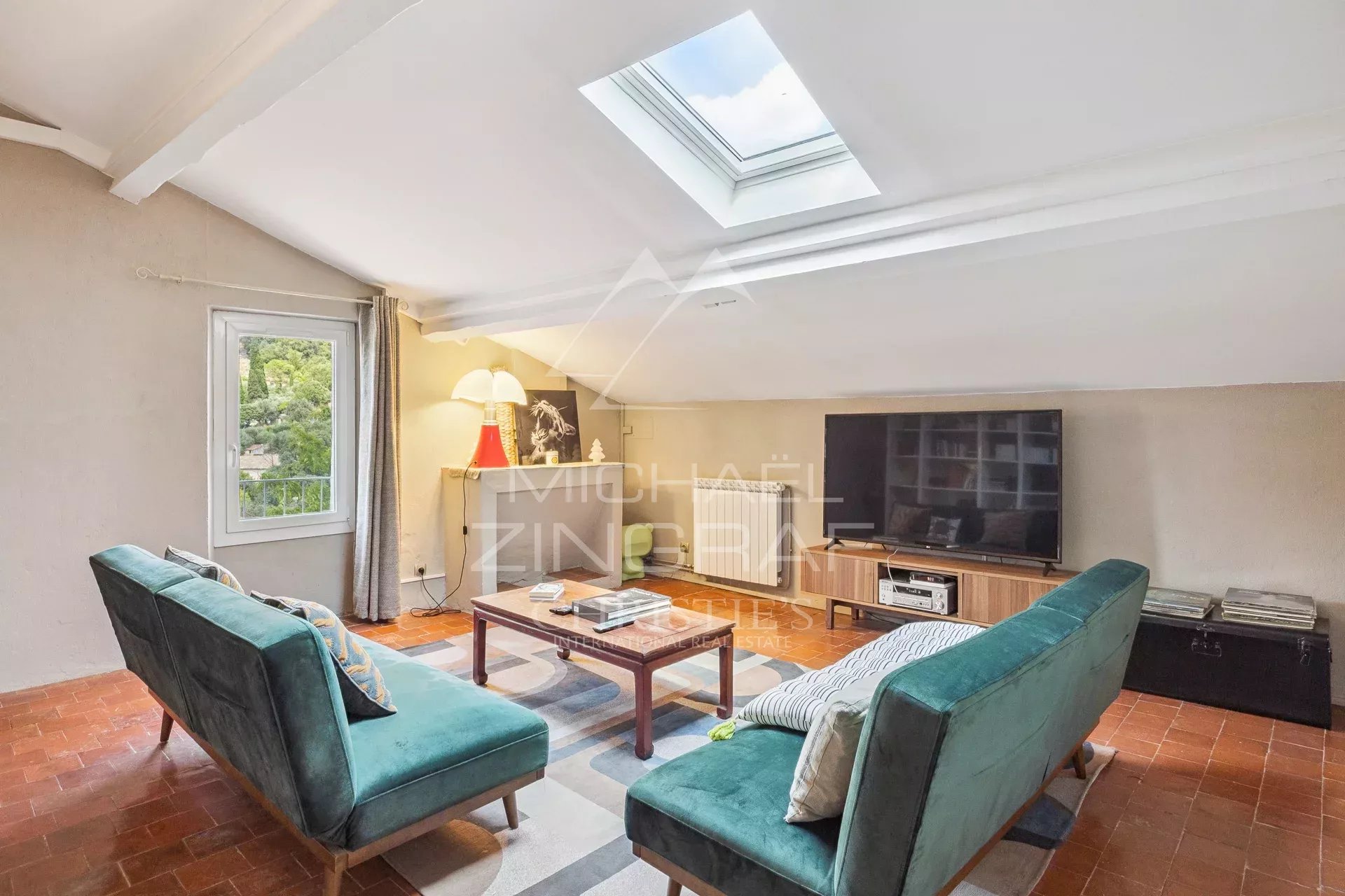6 Bedroom Villa/Townhouse's Image 7