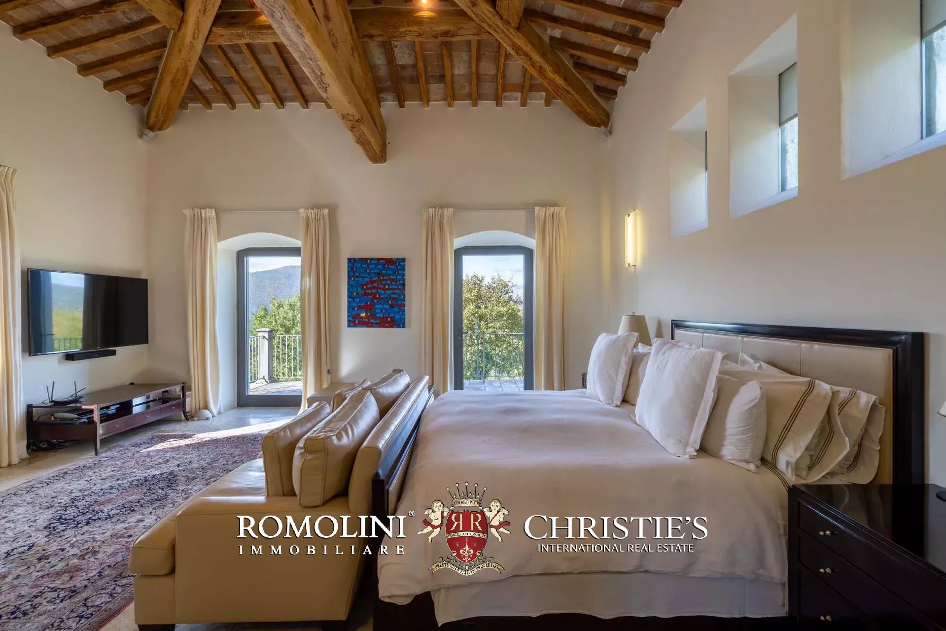 7 Bedroom Villa/Townhouse's Image 49