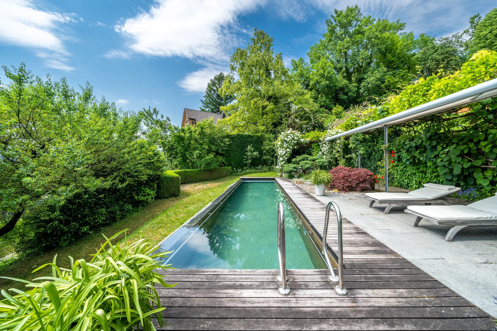 Modern Terrace house with infinity pool