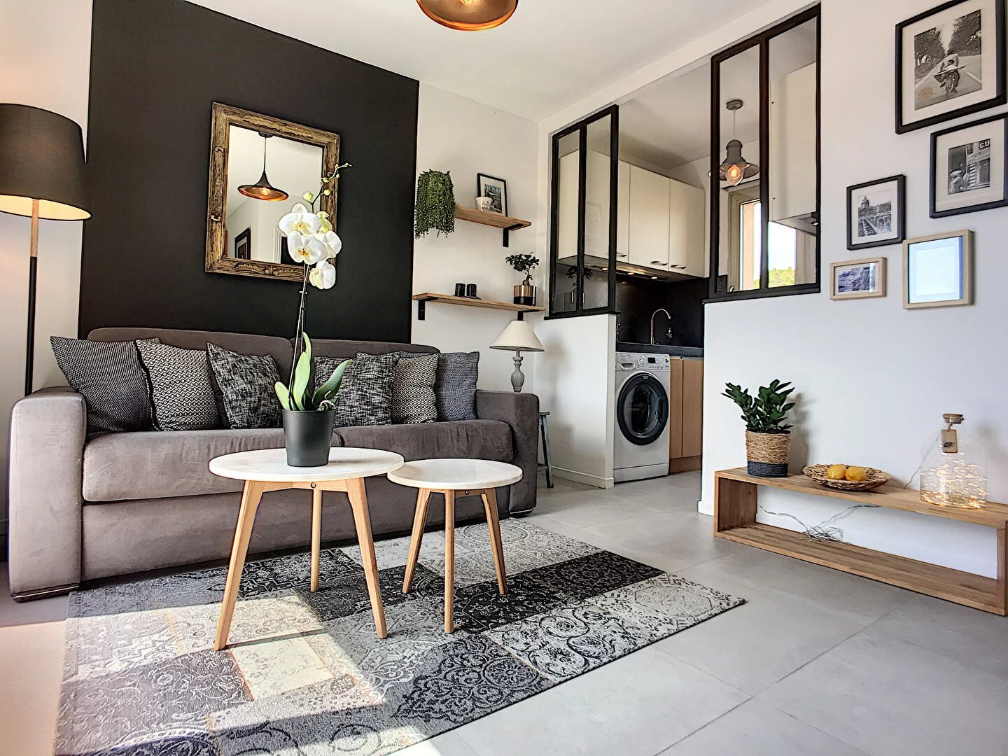 LOCATION ETUDIANTE -  Antibes VAL CLARET -  1 pièce(s) 22,43 m2 entièrement rénové.