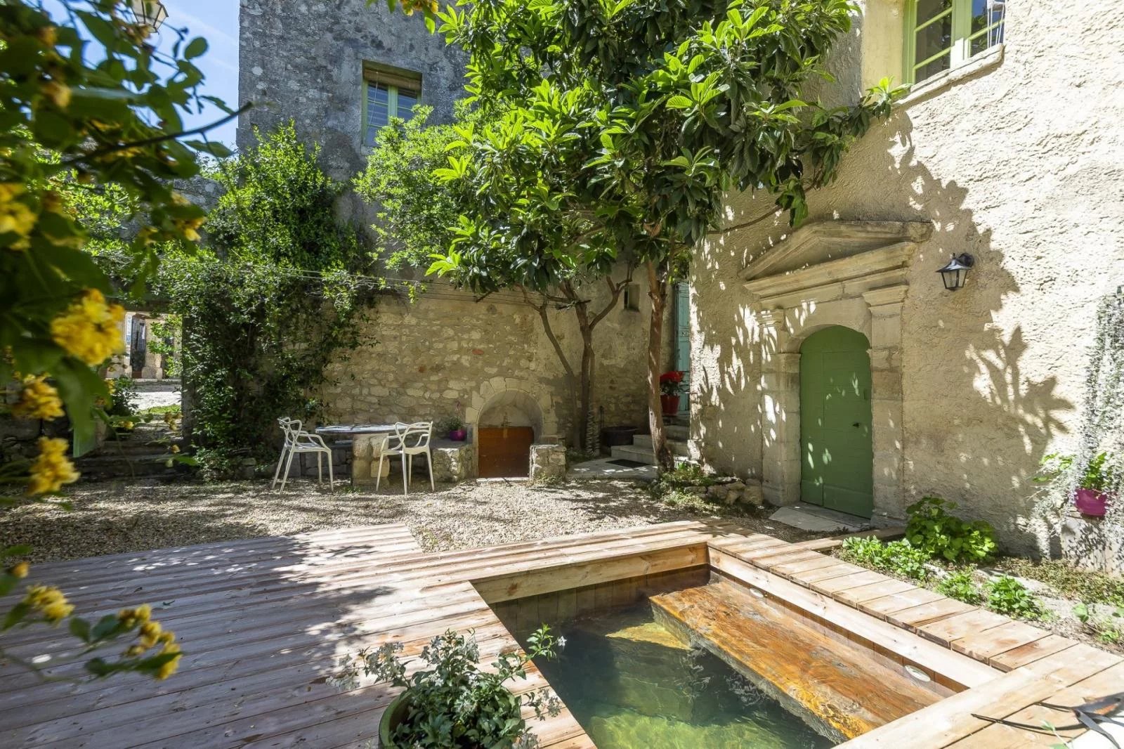 Charming 18th century residence with garden