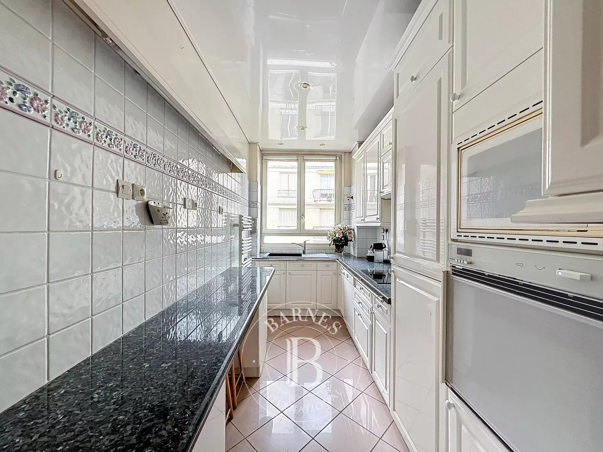 Apartment Neuilly-sur-Seine - picture 6