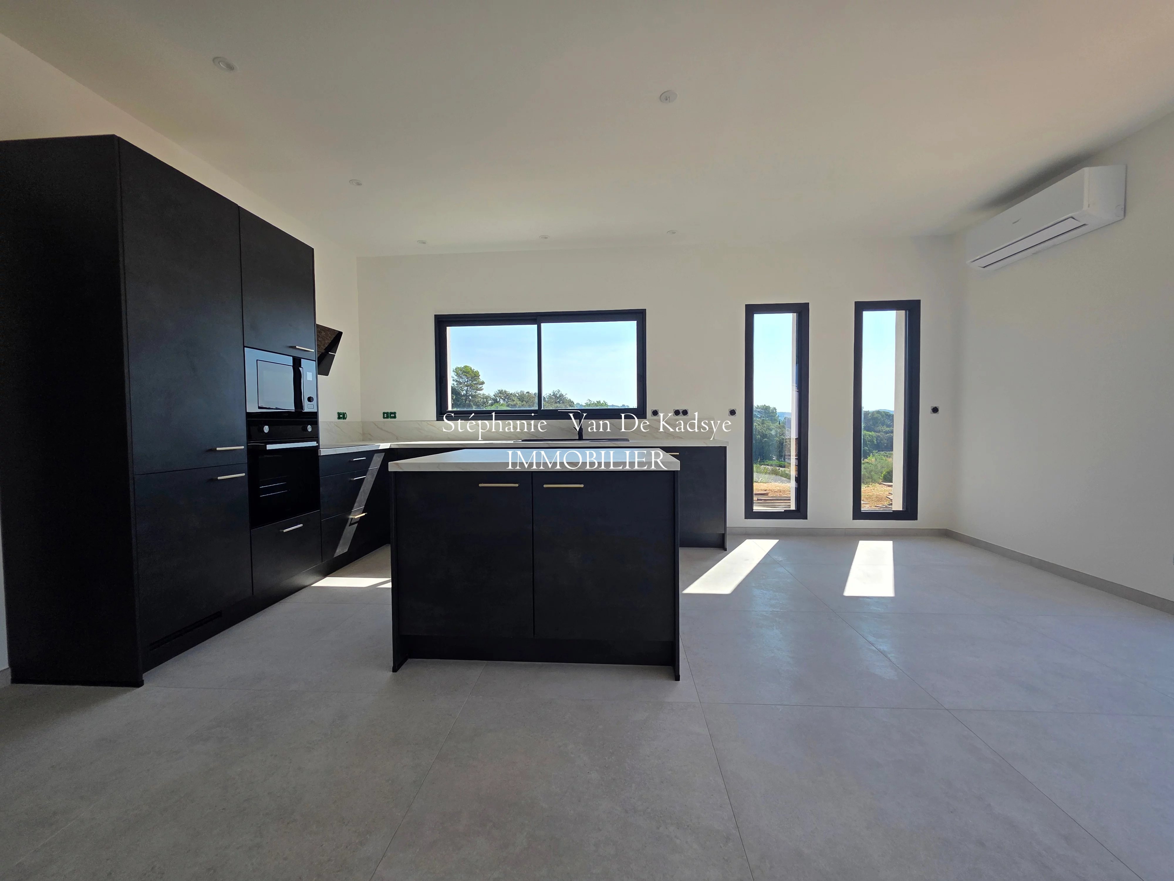 Agence immobilière de 
