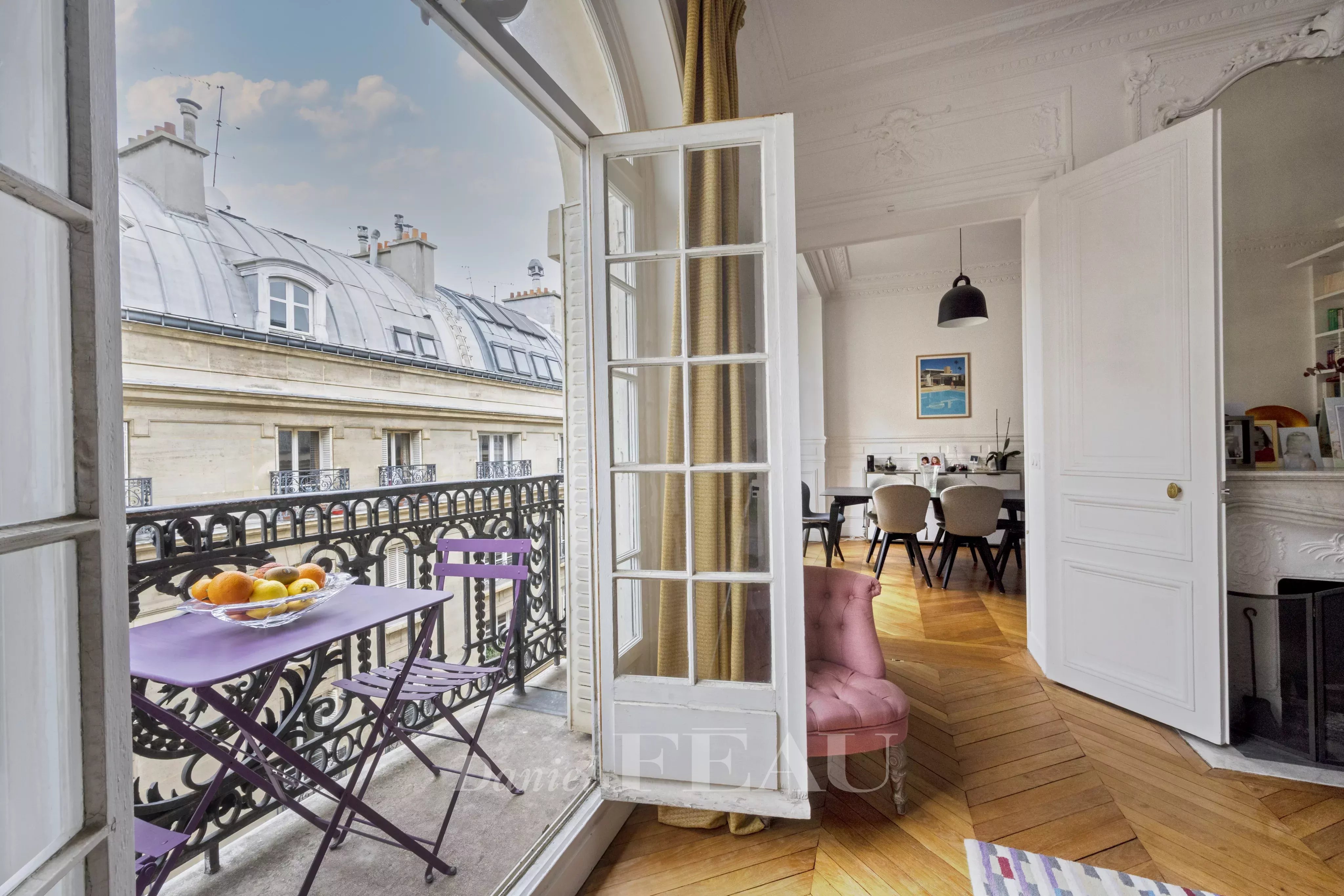 Sale Apartment Paris 7th