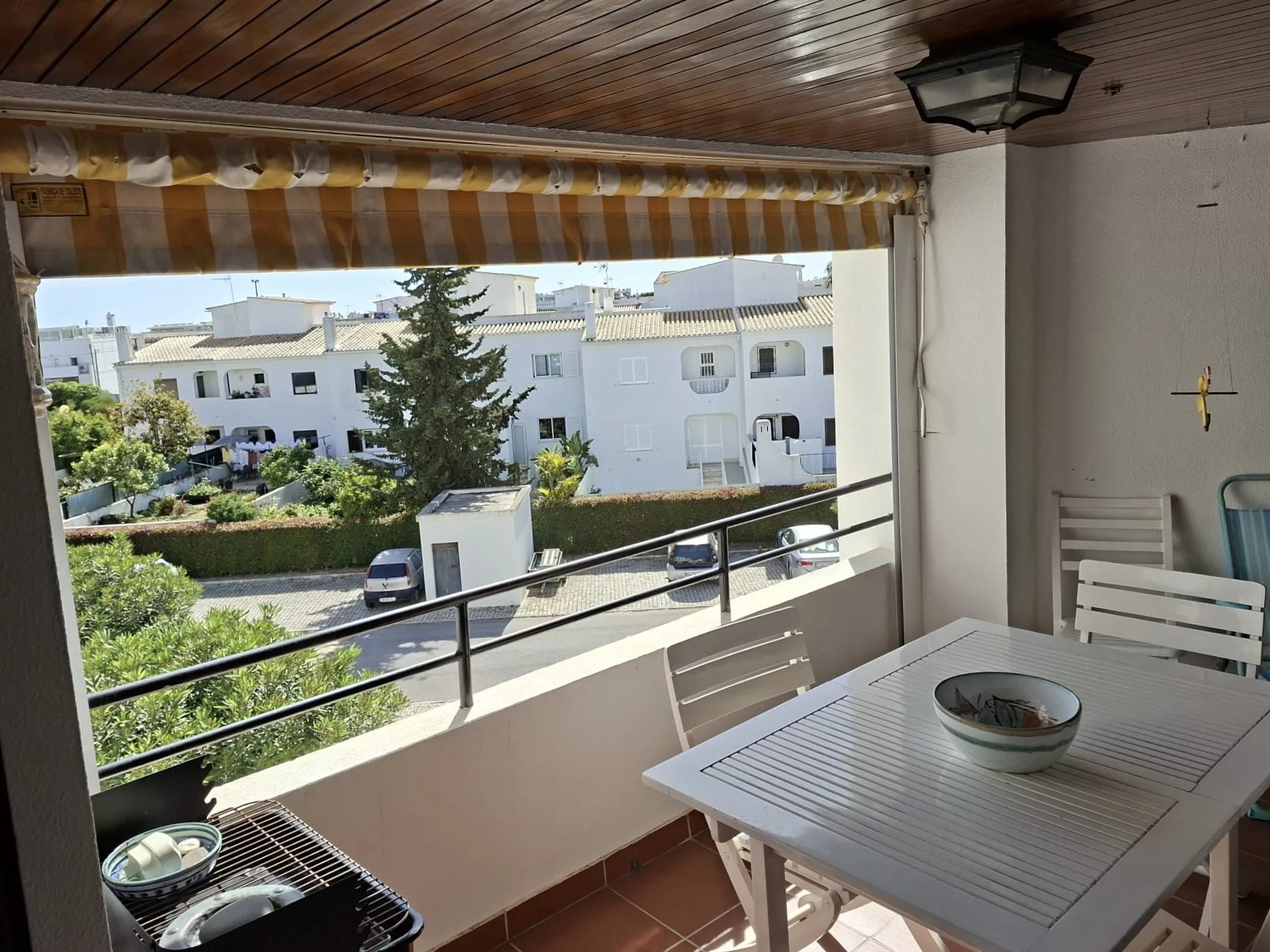 Appartement spacieux avec piscine à Porches