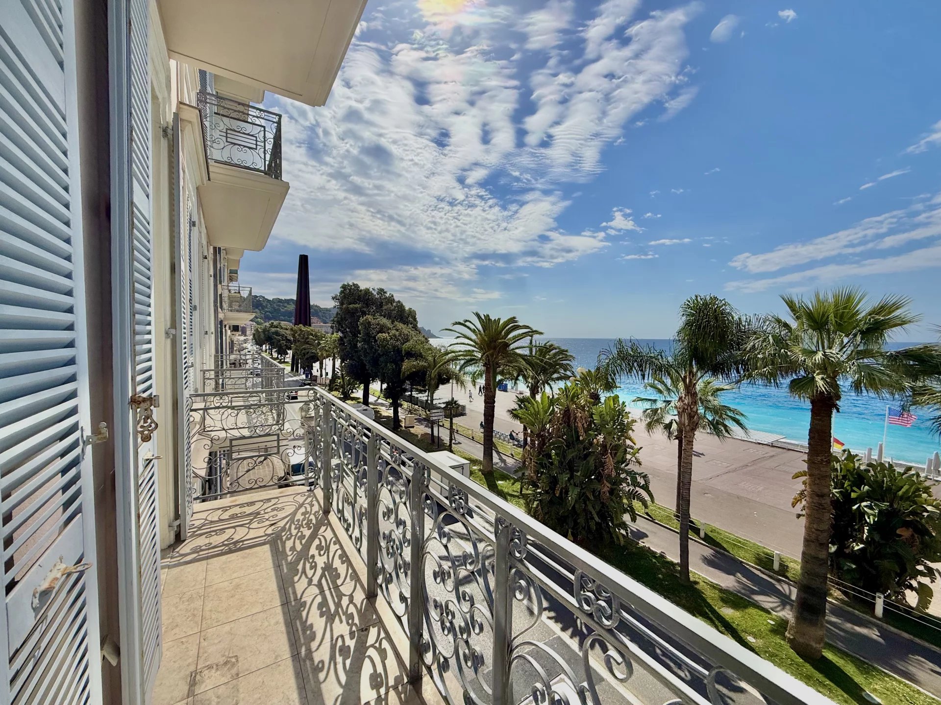 Nice - QUAI DES ÉTATS UNIS - Appartement 3 pièces — photo 2