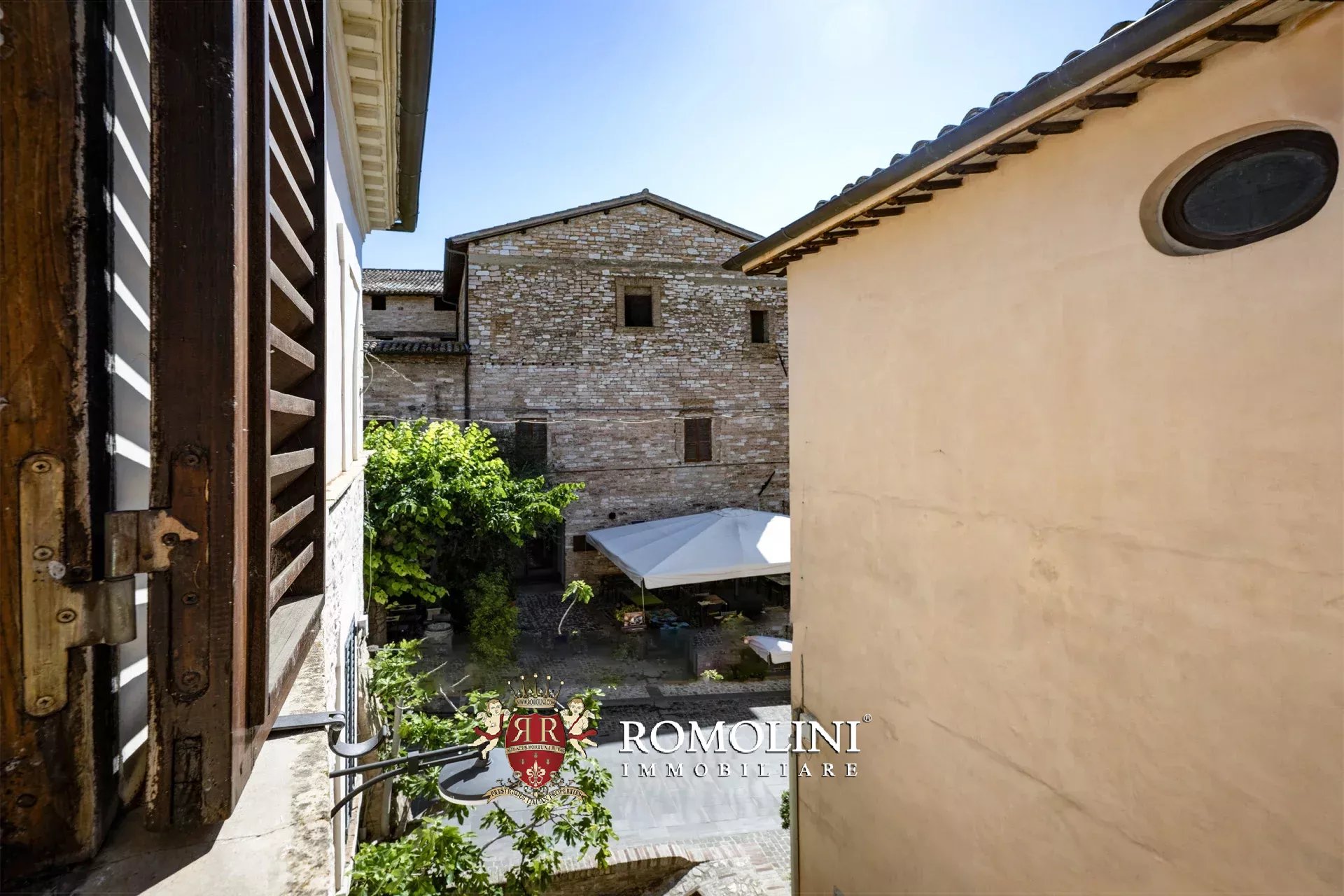 5 Bedroom Villa/Townhouse's Image 33
