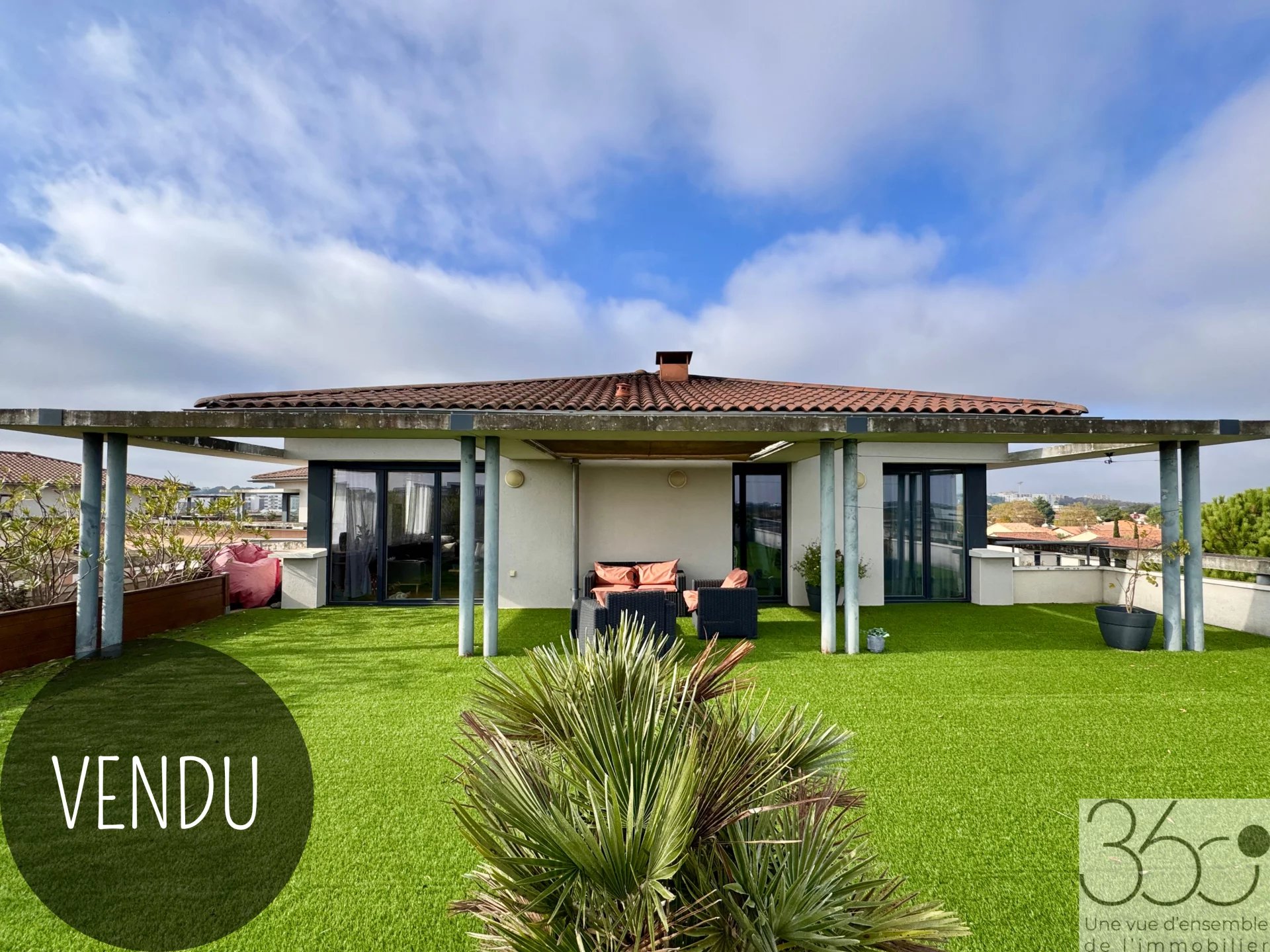 Agence immobilière de 