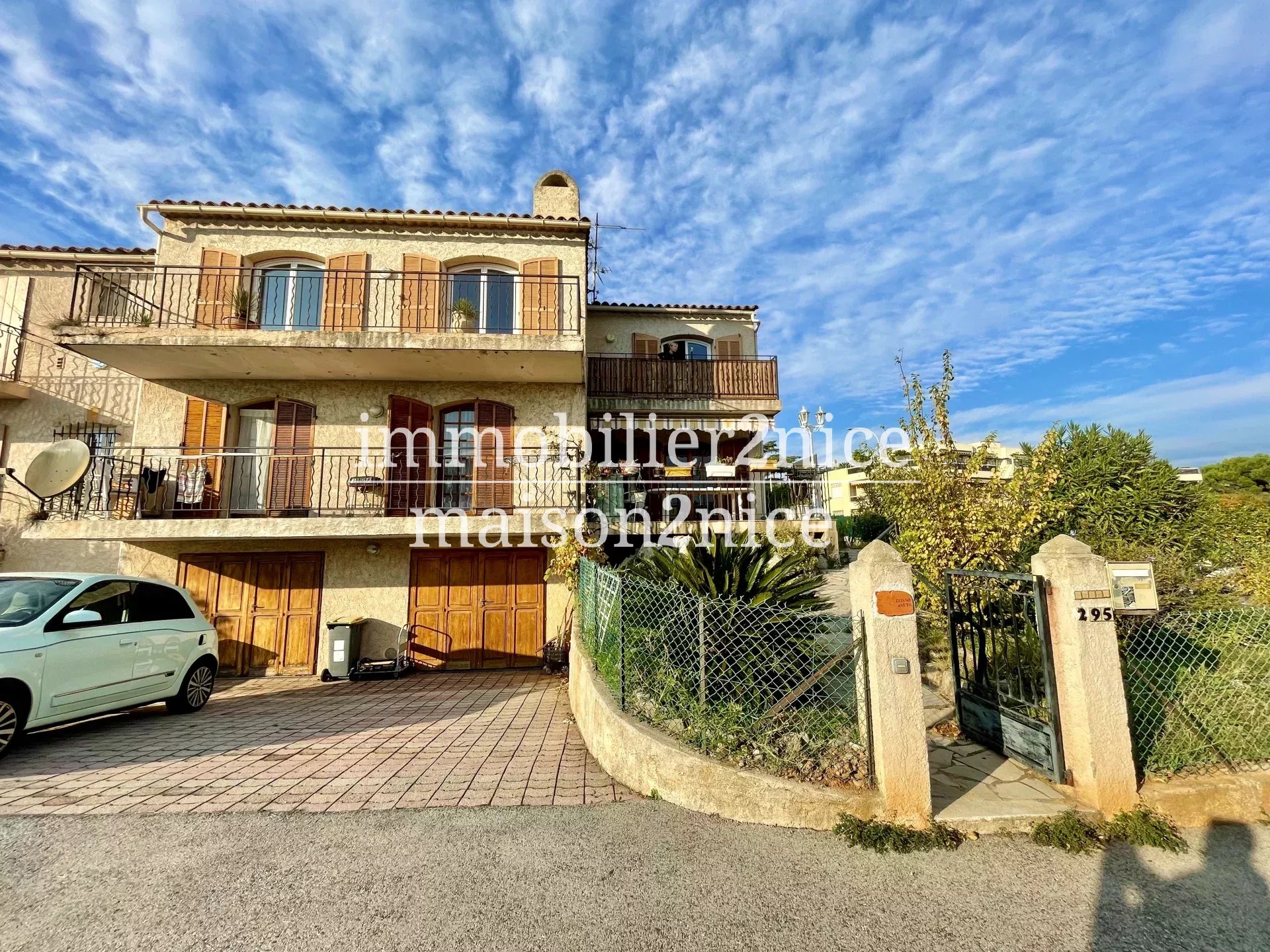 Agence immobilière de 