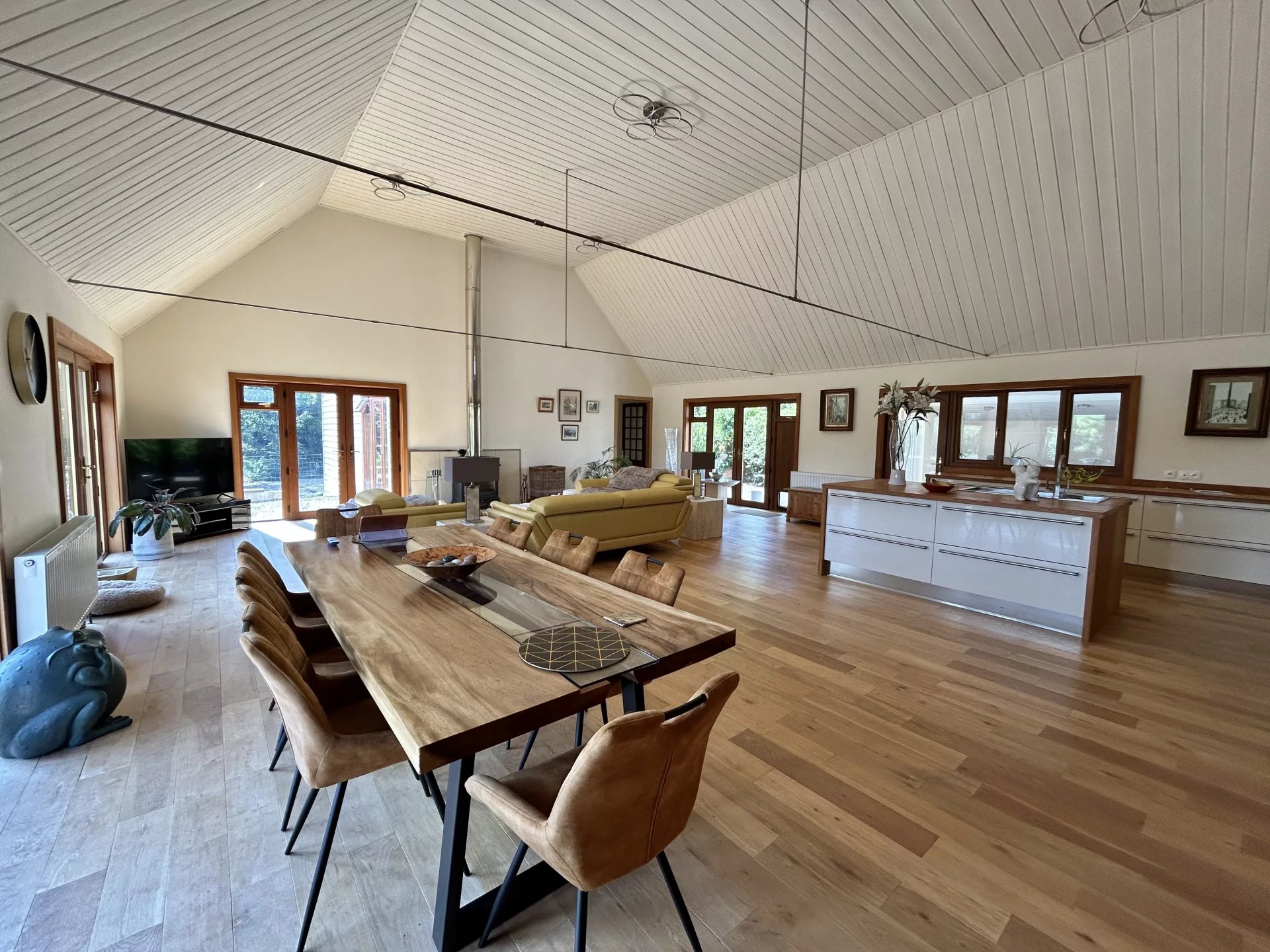 House in Saint-Romain - Image 3