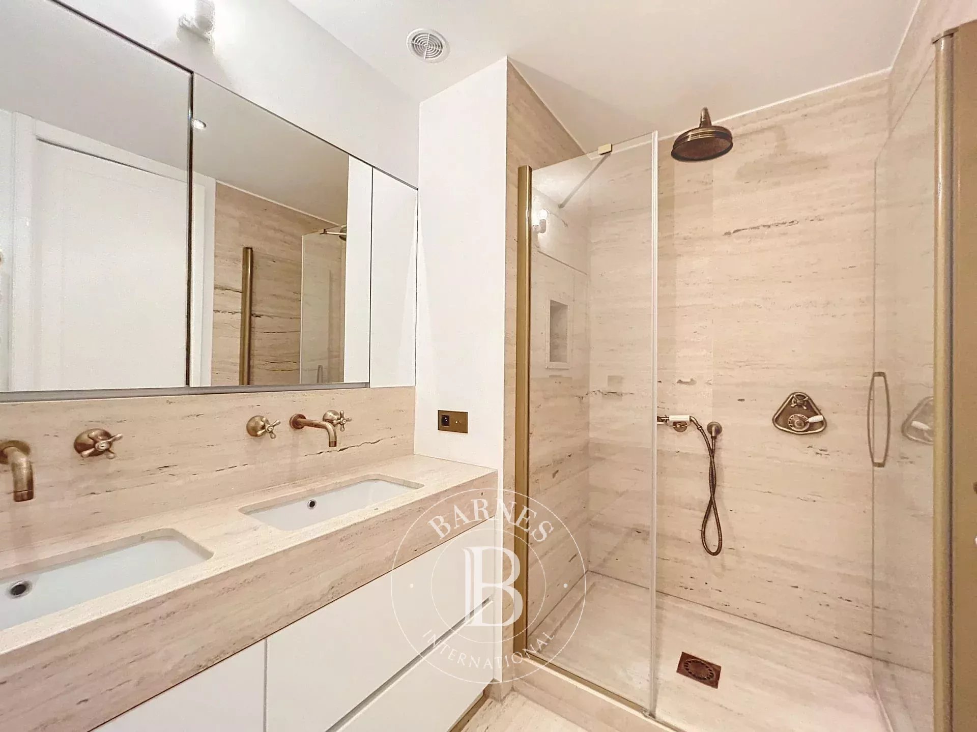 Daire Paris 8ème - picture 12