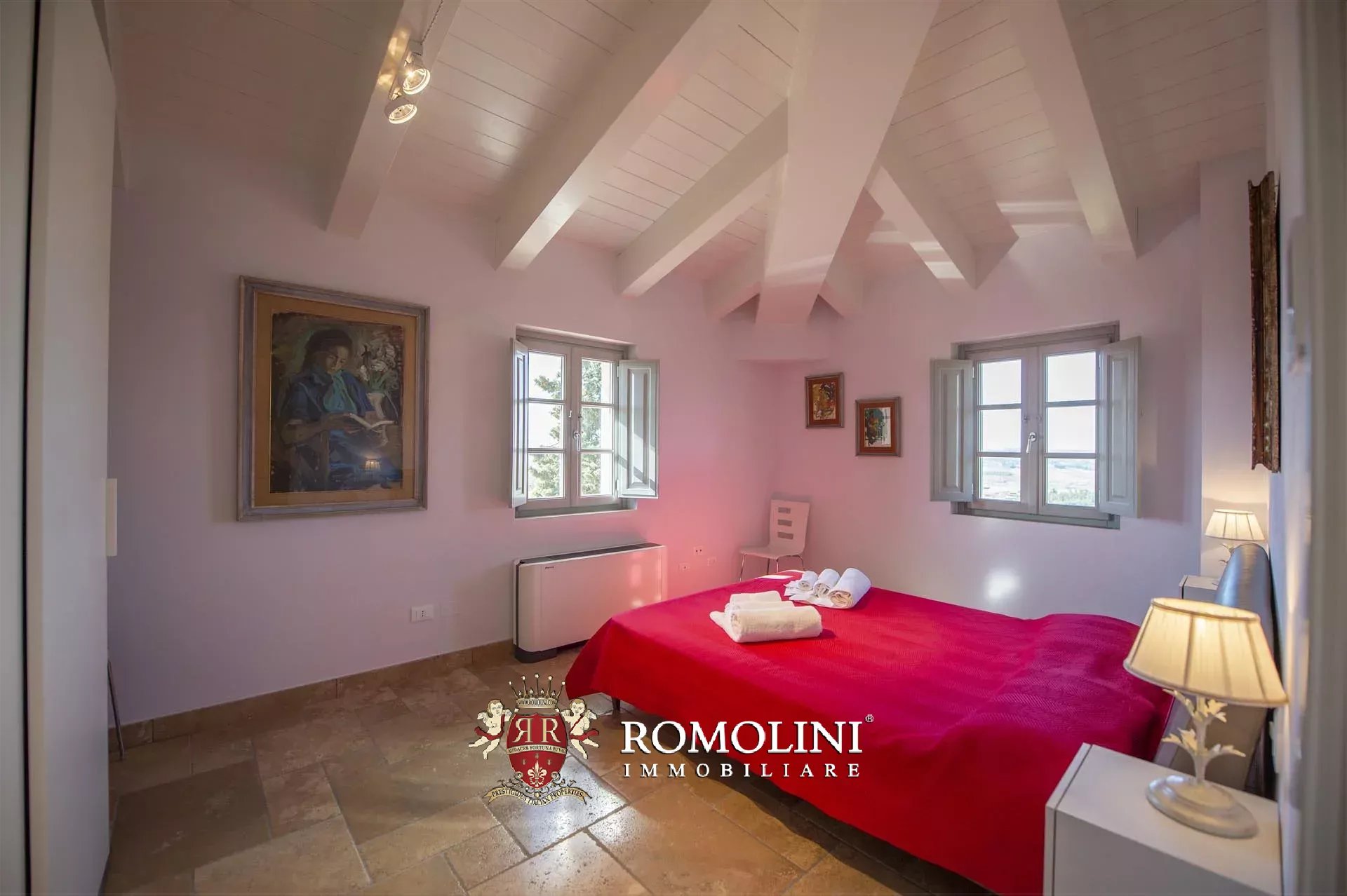 11 Bedroom Vineyard's Image 86