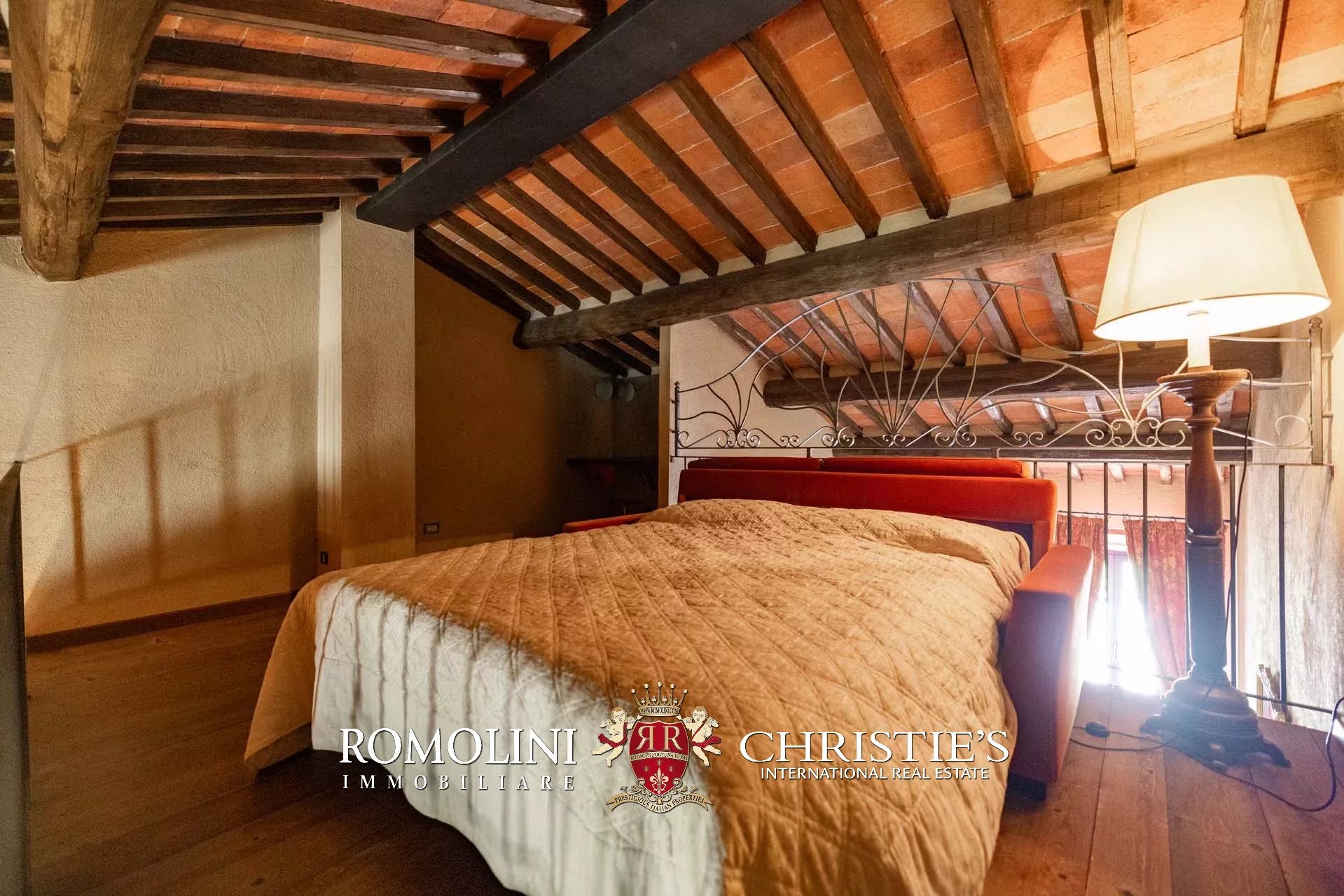10 Bedroom Villa/Townhouse's Image 71