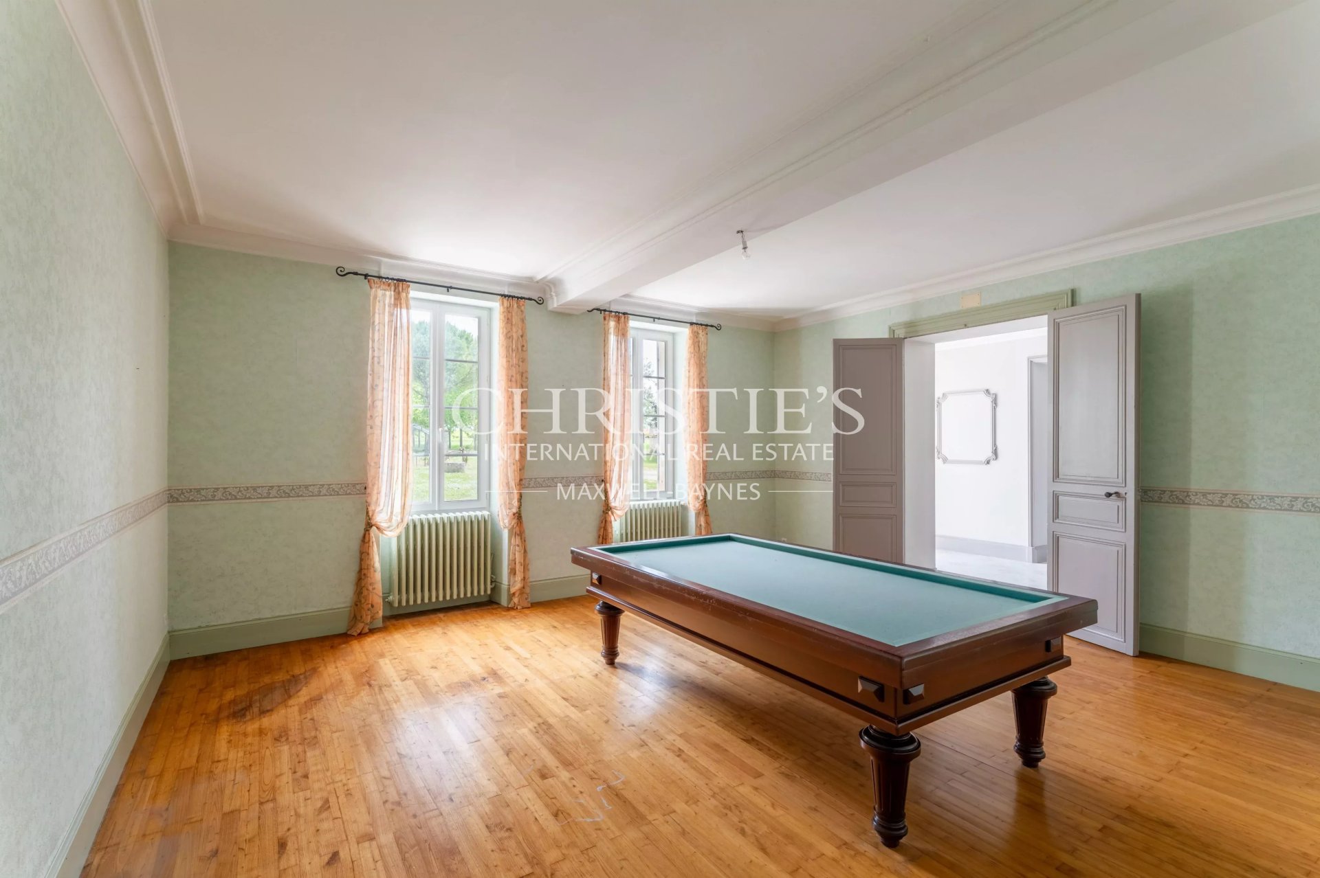 4 Bedroom Villa/Townhouse's Image 8