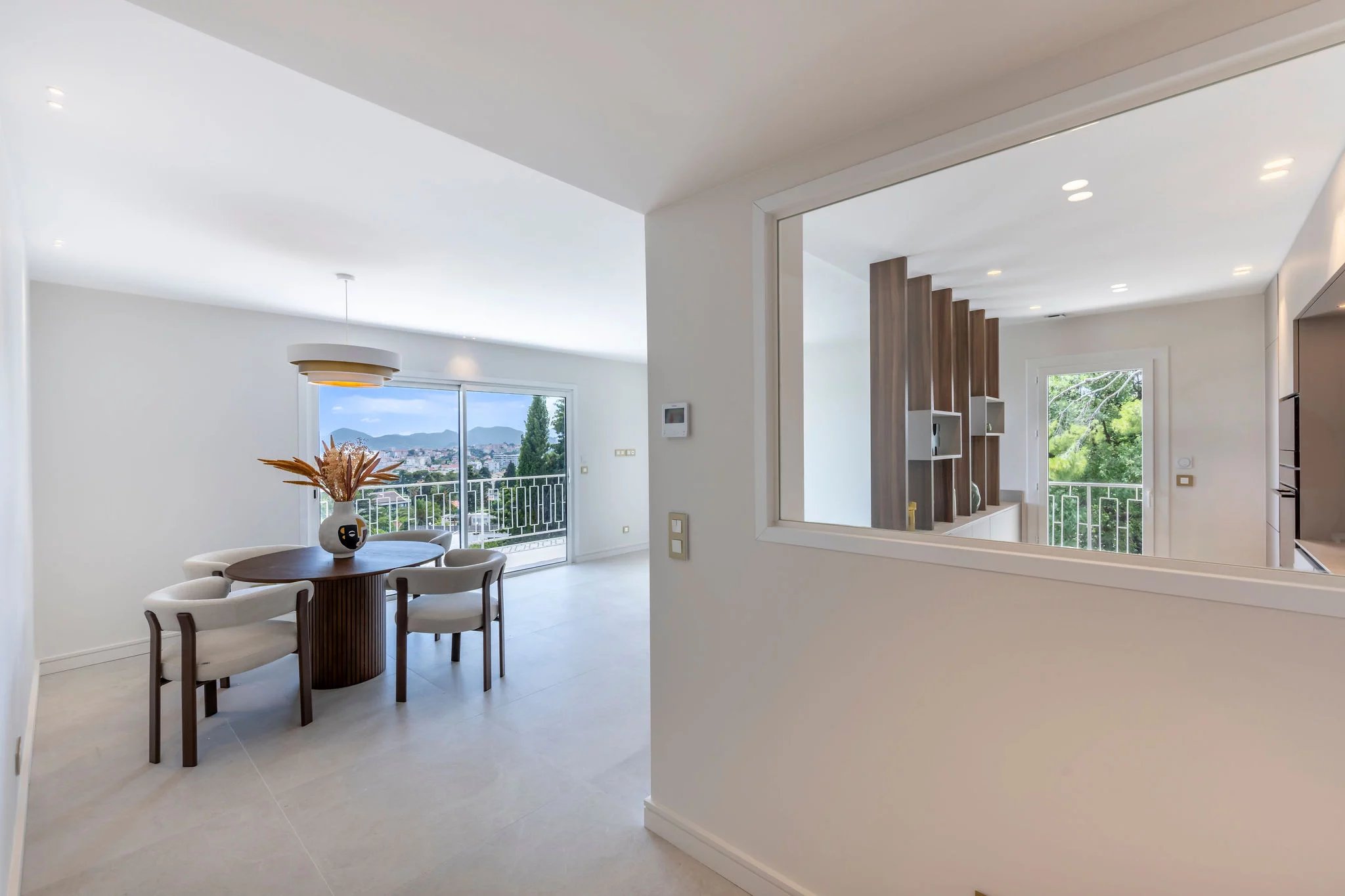 Image of Apartment - 2 Bedrooms for Sale in Alpes-Maritimes-Cannes-France, Image 4