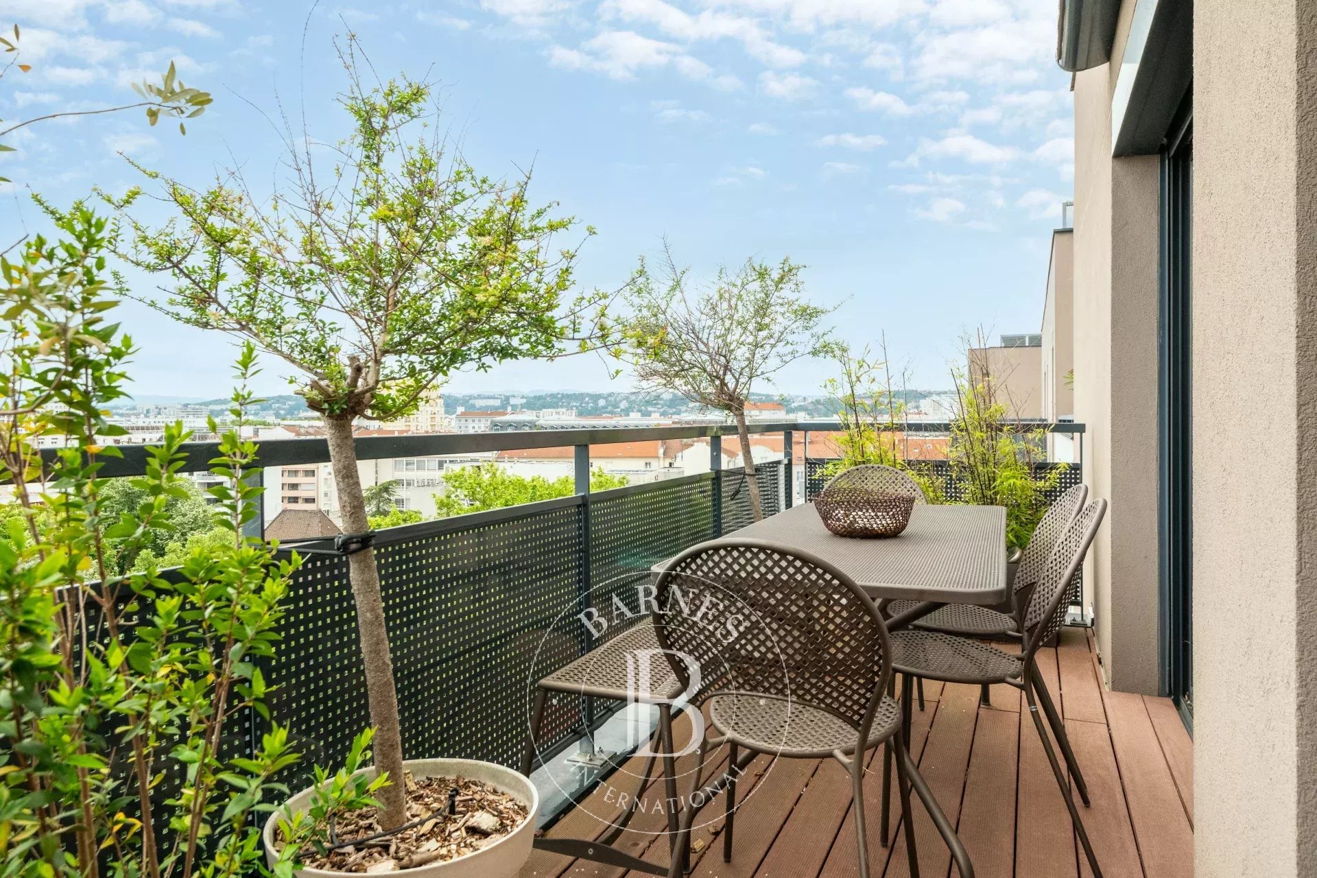 Daire Lyon 8ème - picture 4