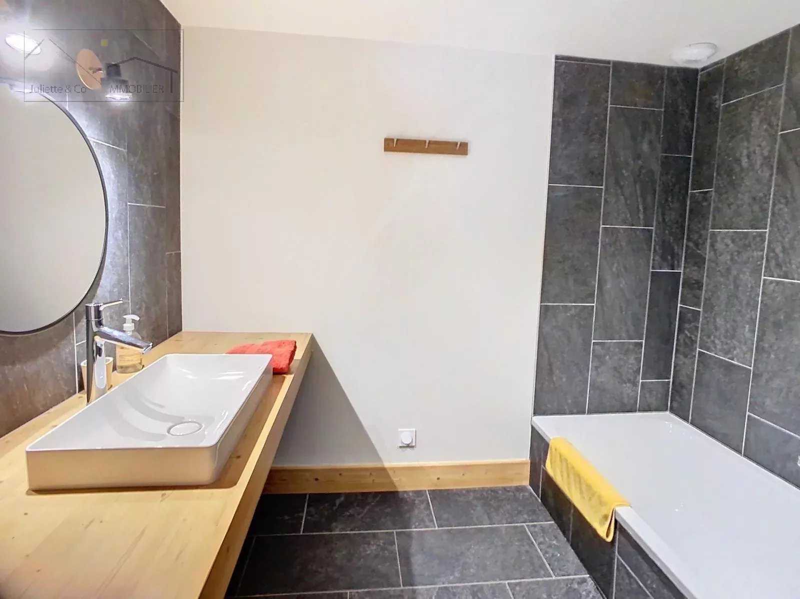 Photo of Chamonix F5 a stone's throw from the city center, completely renovated