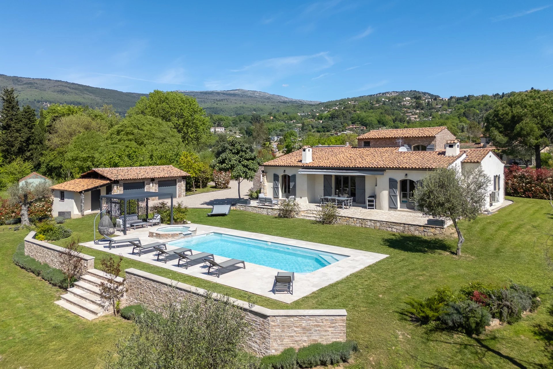 Sale Villa Châteauneuf-Grasse