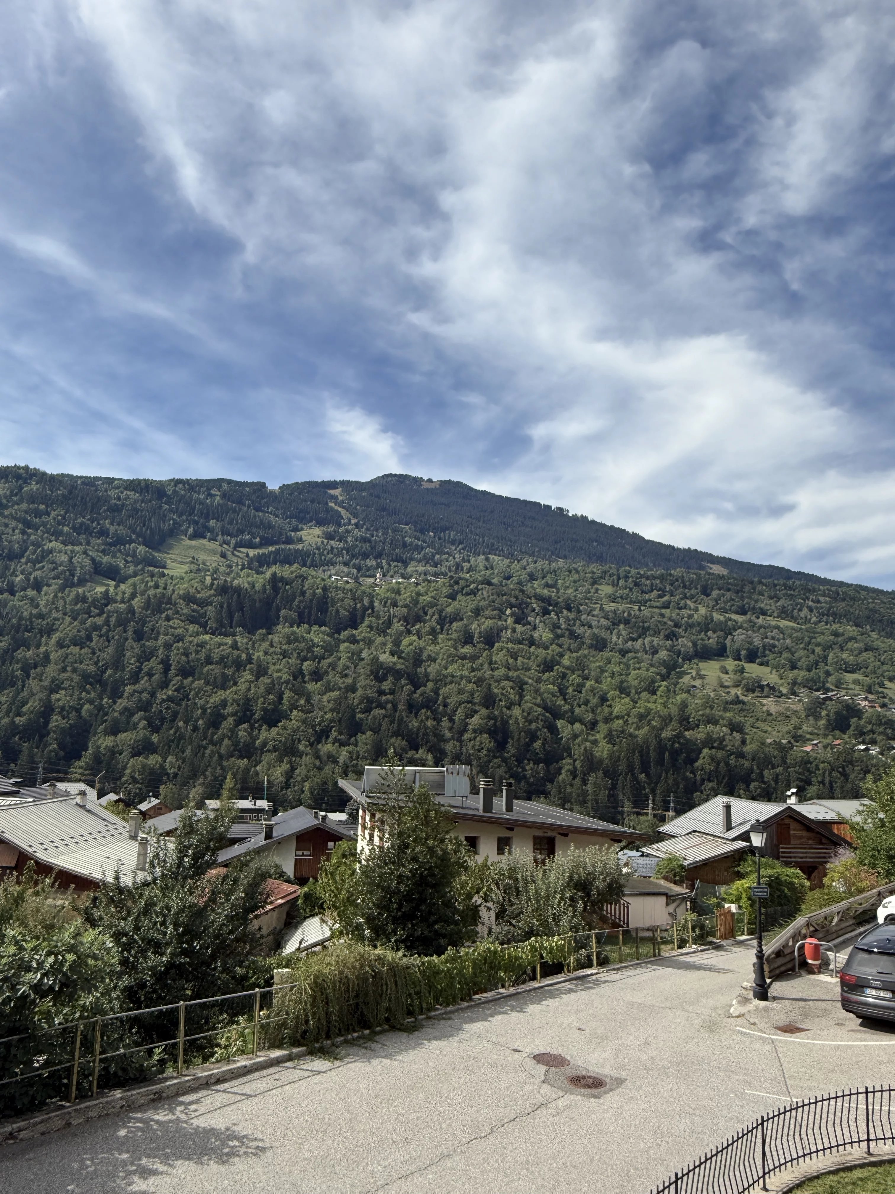Maison spacieuse avec vue montagne à Bozel — photo 6