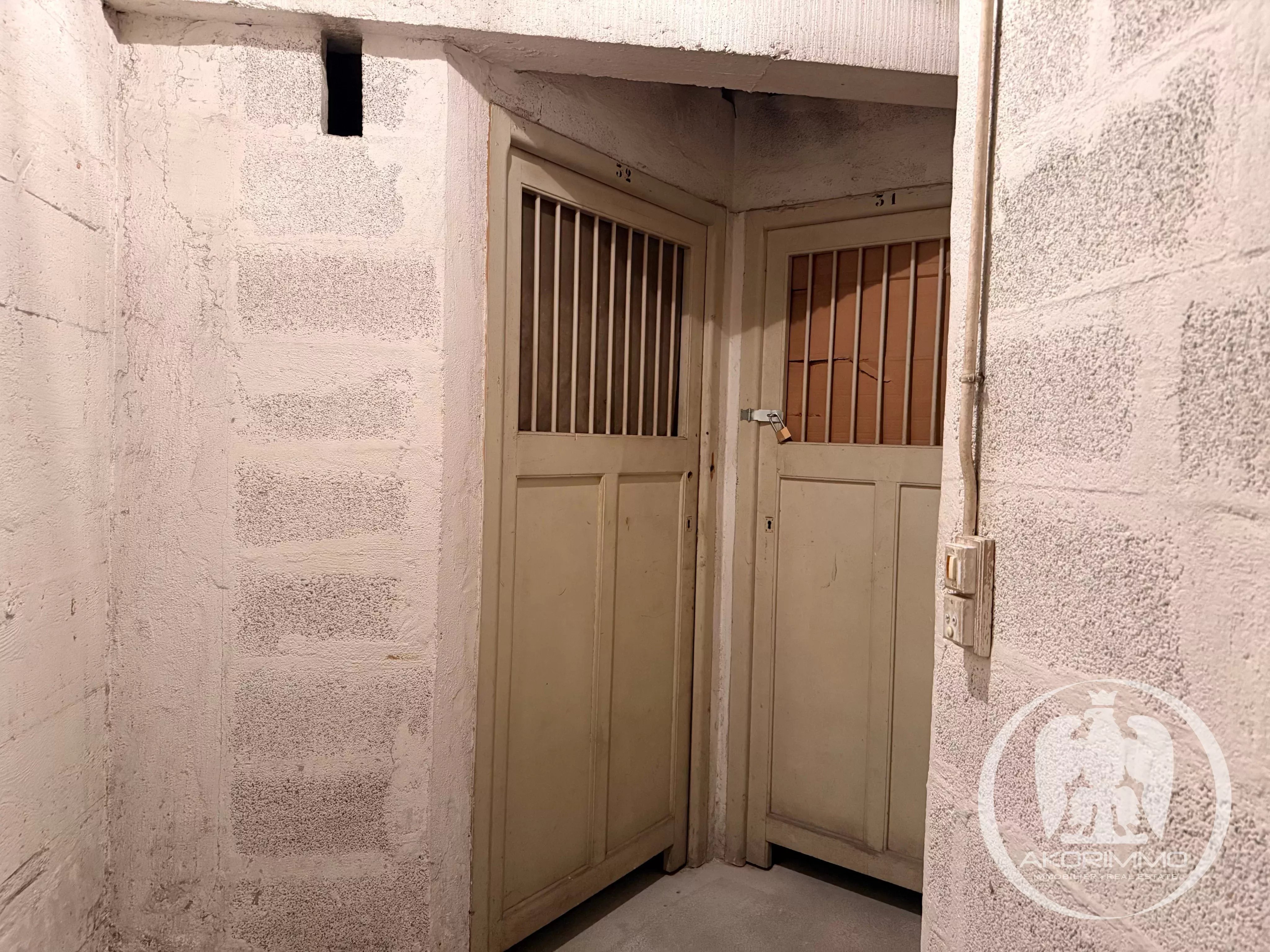 Garage/Parcheggio  -  8.000 € - In vendita