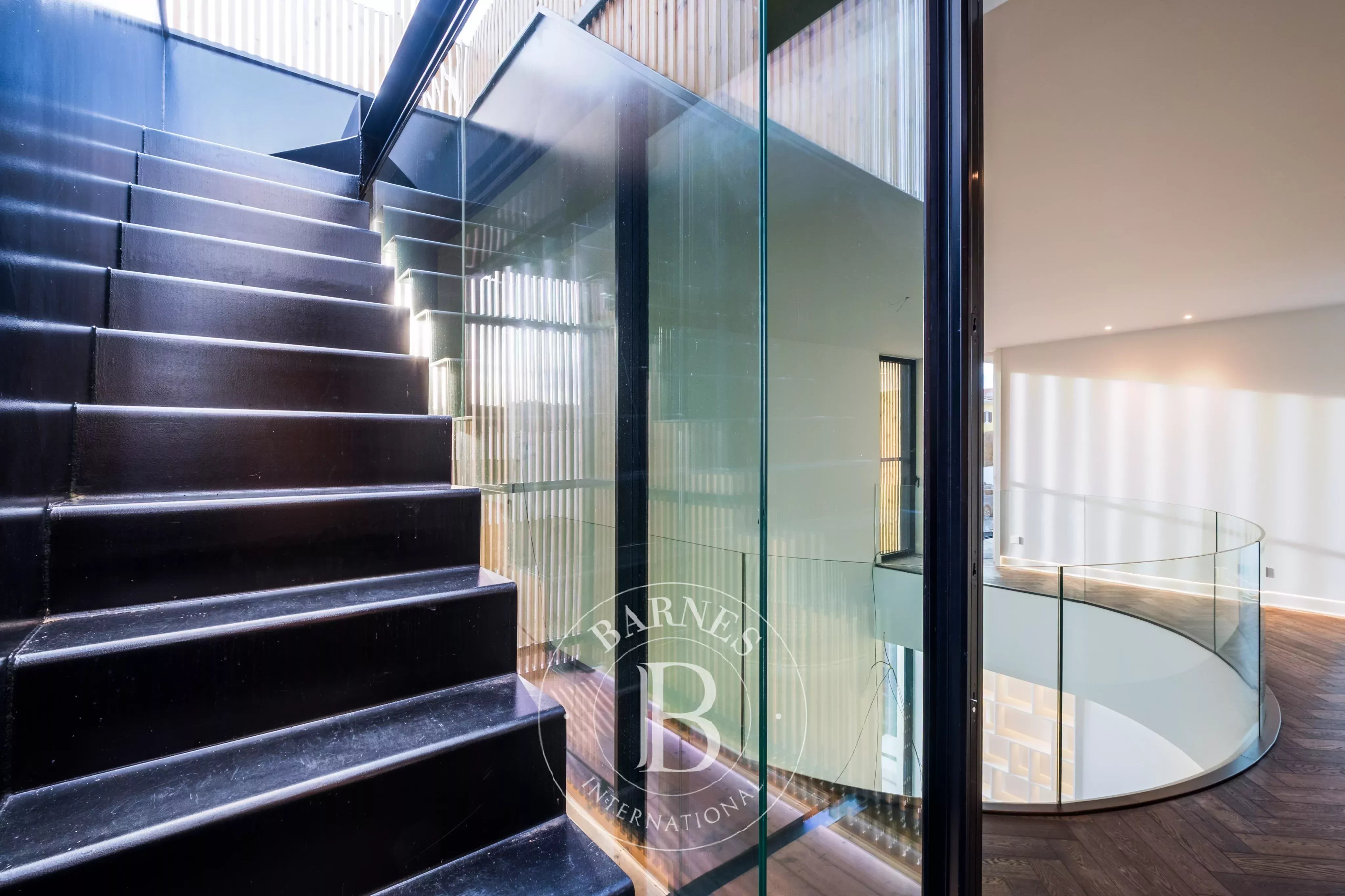 Contemporary villa in Cascais