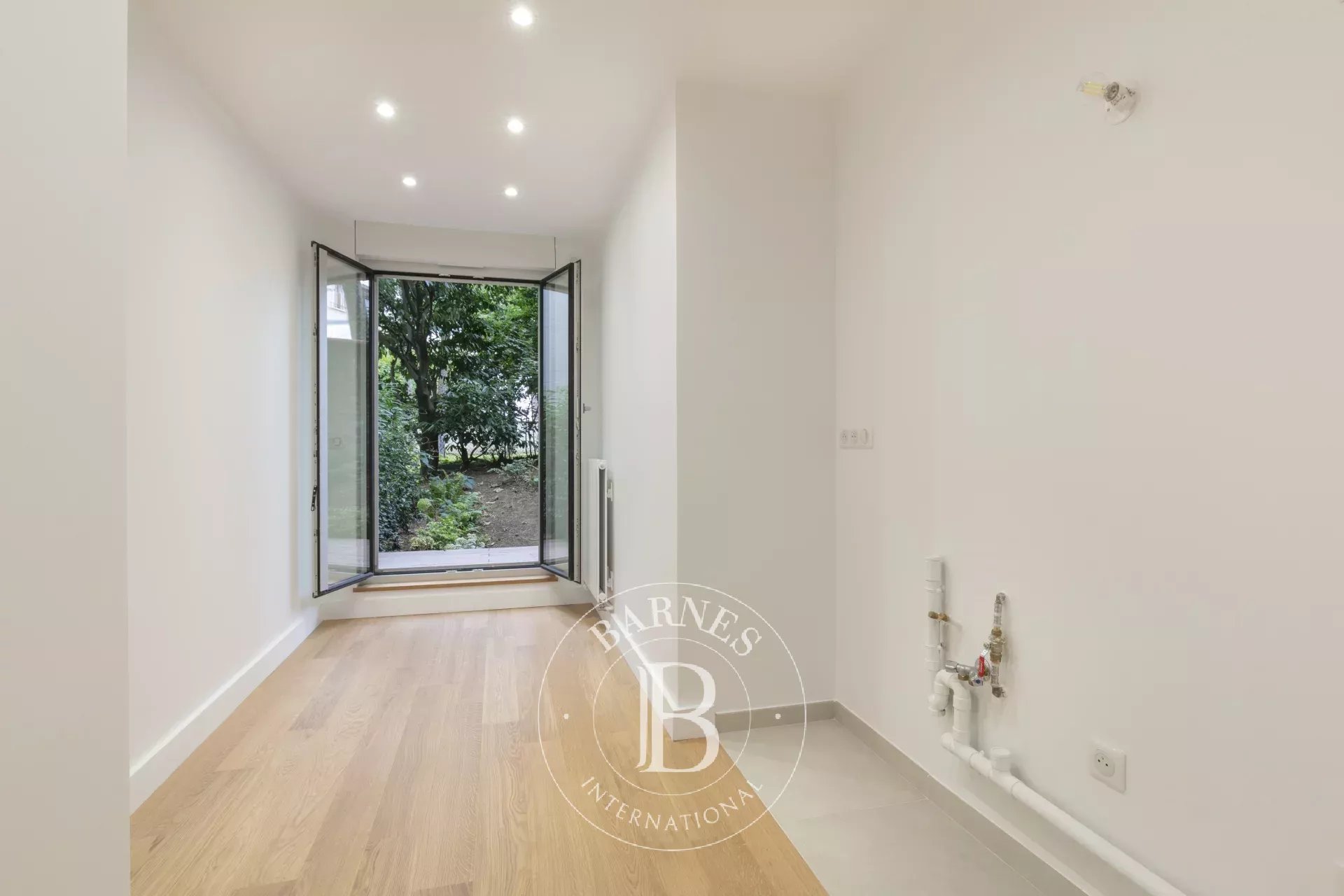 Neuilly - Inkermann - Garden Level - 3 Bedroom Dual-Aspect Apartment - picture 6
