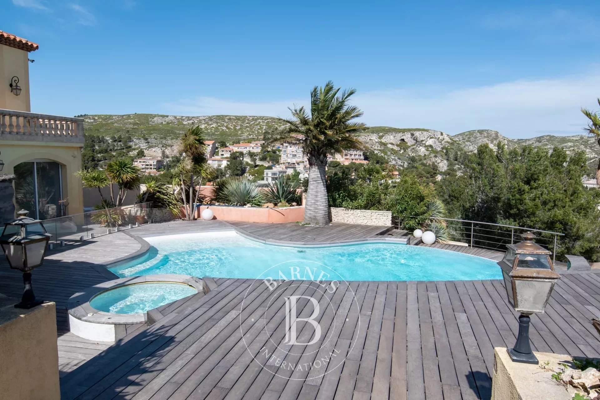 Exceptional Sea View Villa in Carry-le-Rouet, on the Blue Coast - picture 17
