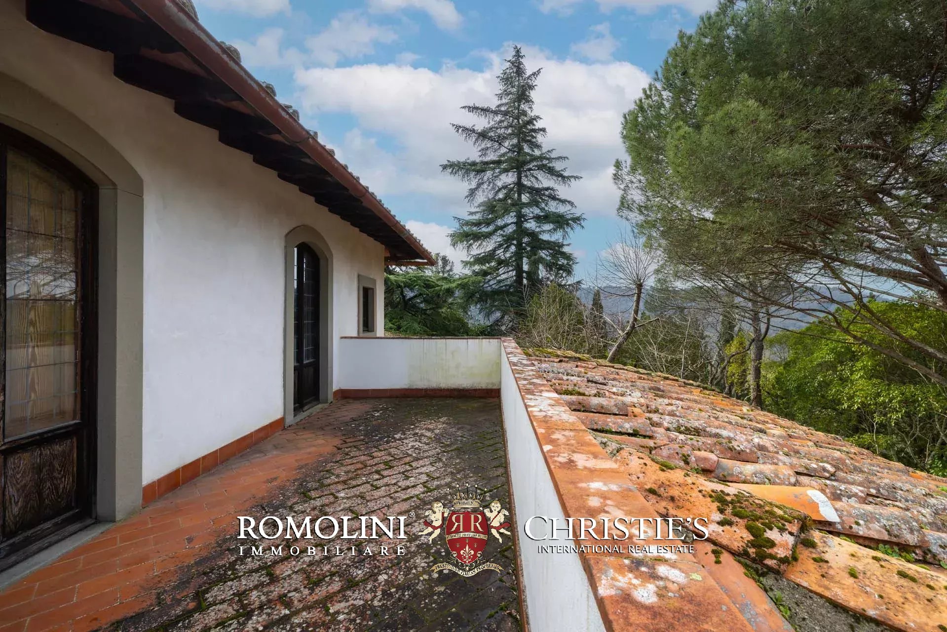 7 Bedroom Villa/Townhouse's Image 39