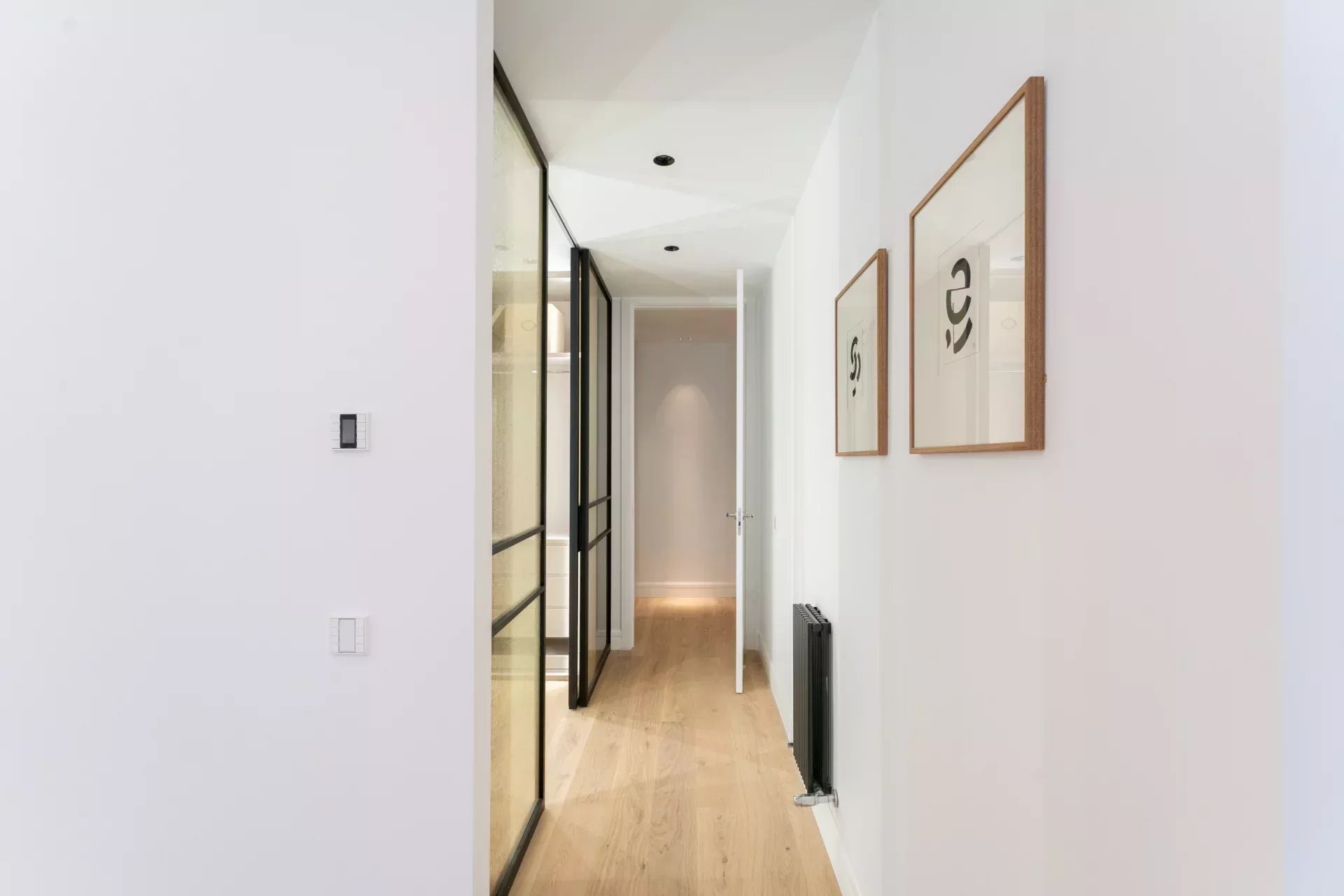 Brand New Exclusive Luxury Property on the Golden Mile - picture 24