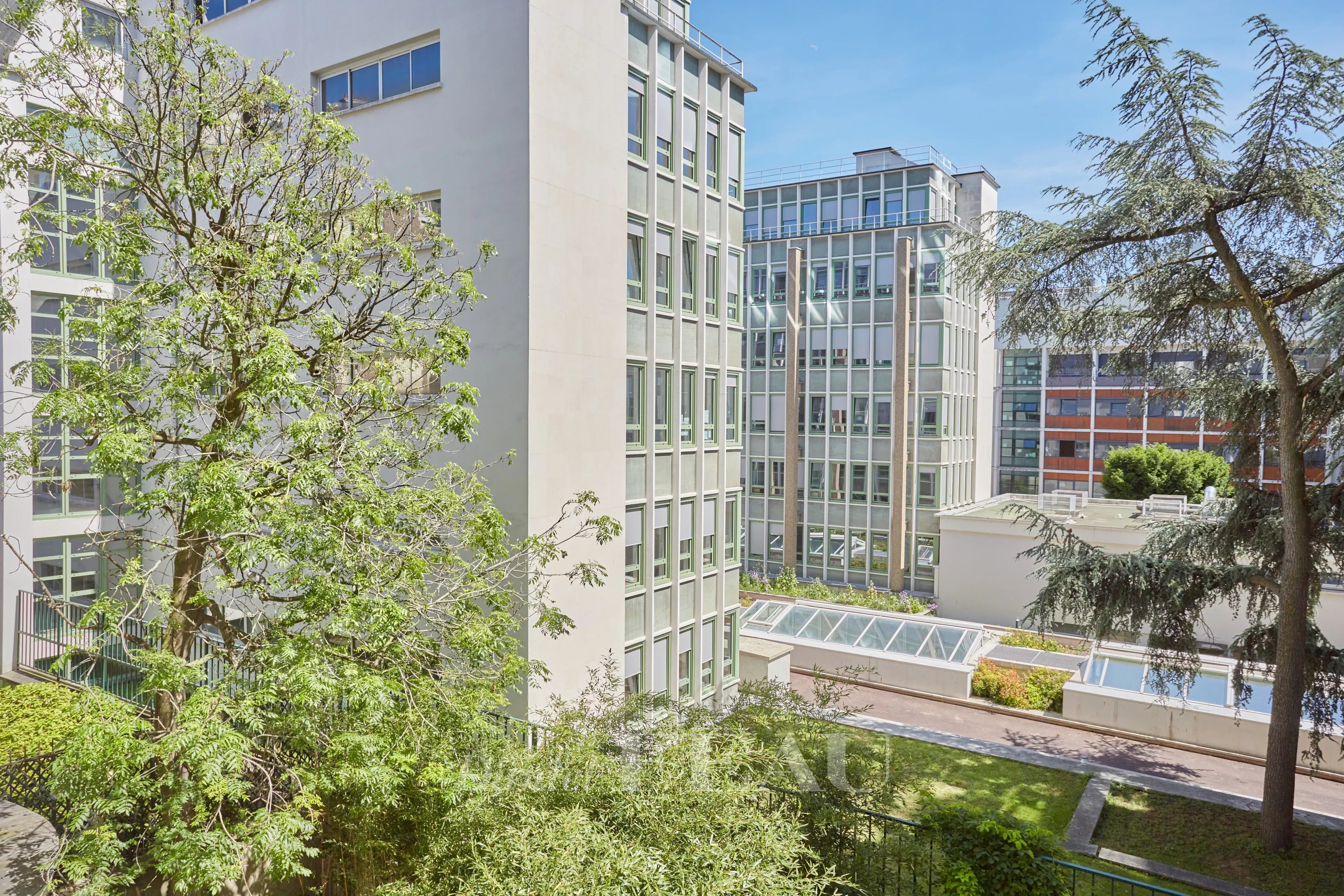 Location Appartement Paris 16ème