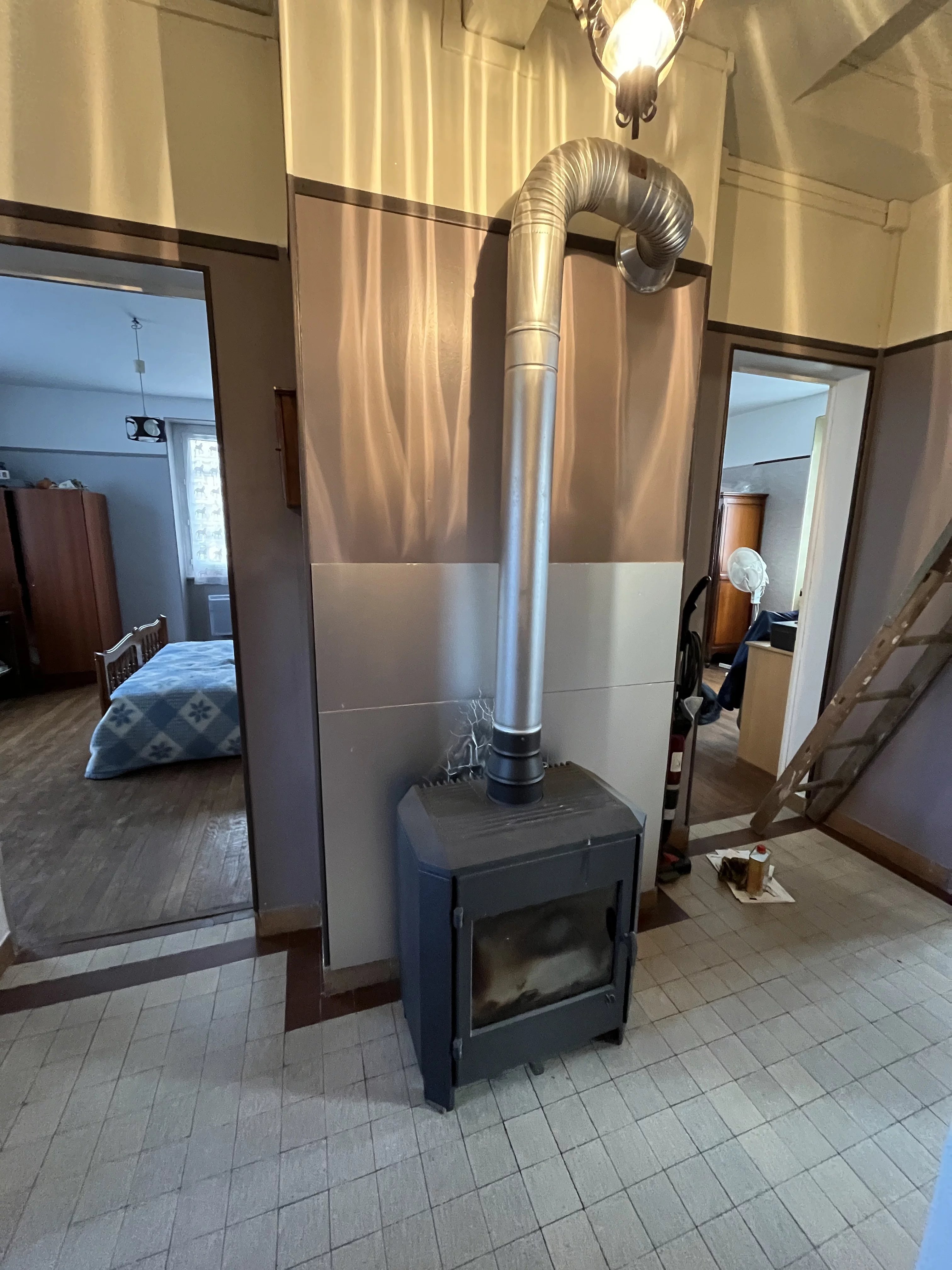 A vendreMaisons de campagne Grande maison avec deux logements – centre de Planchez — photo 17