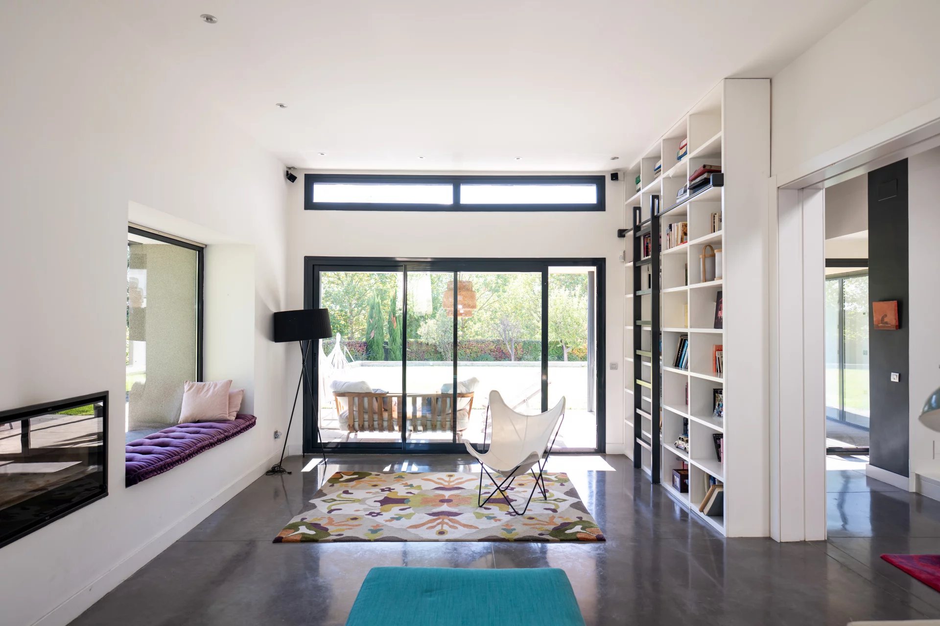 Large detached villa ten minutes from Madrid