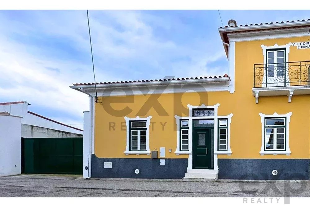 Moradia T3 na Calvaria de Cima em Porto de Mós