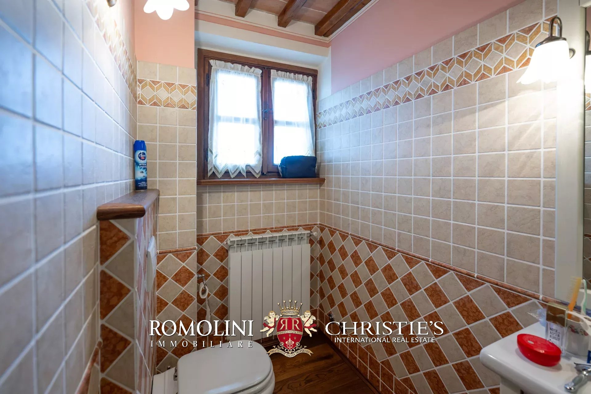 4 Bedroom Villa/Townhouse's Image 37