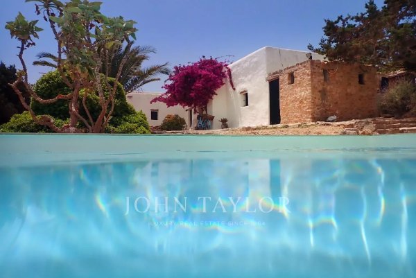 Luxury Villa Formentera | Legacy Family Estate in Cap de Barbaria — photo 1