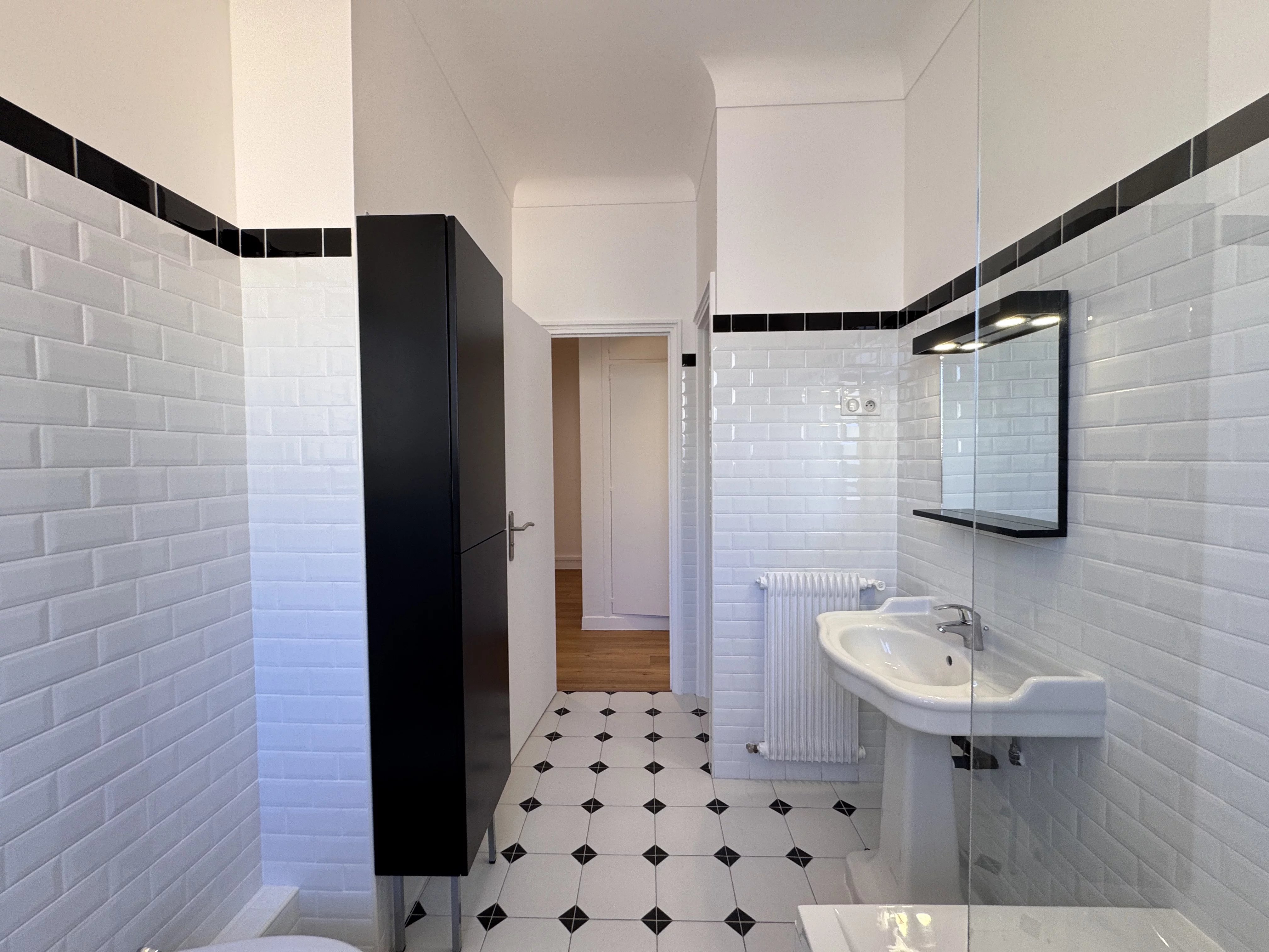 Franzido Palace - 4-Room Appartment for Rent