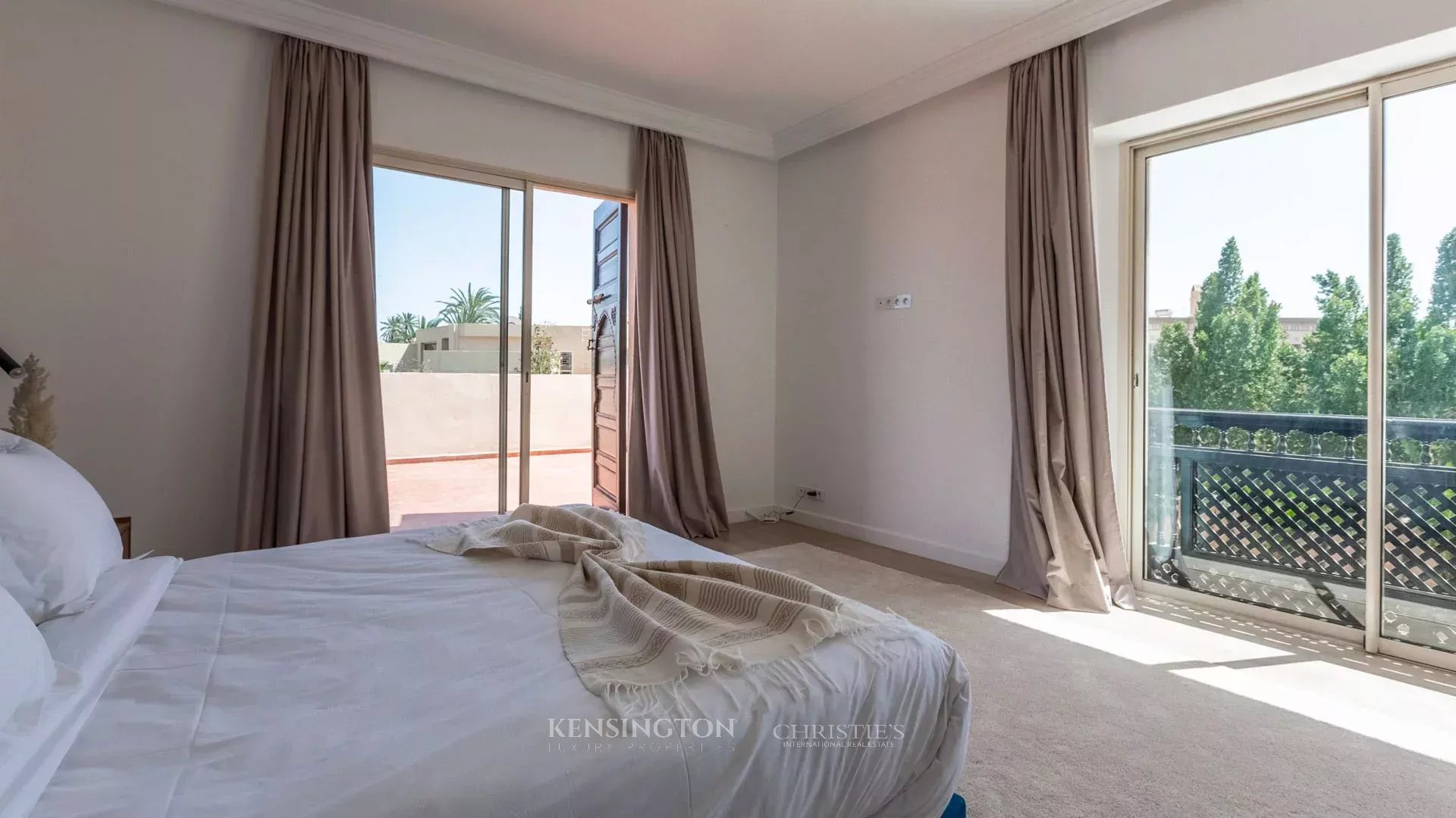 5 Bedroom Villa/Townhouse's Image 30