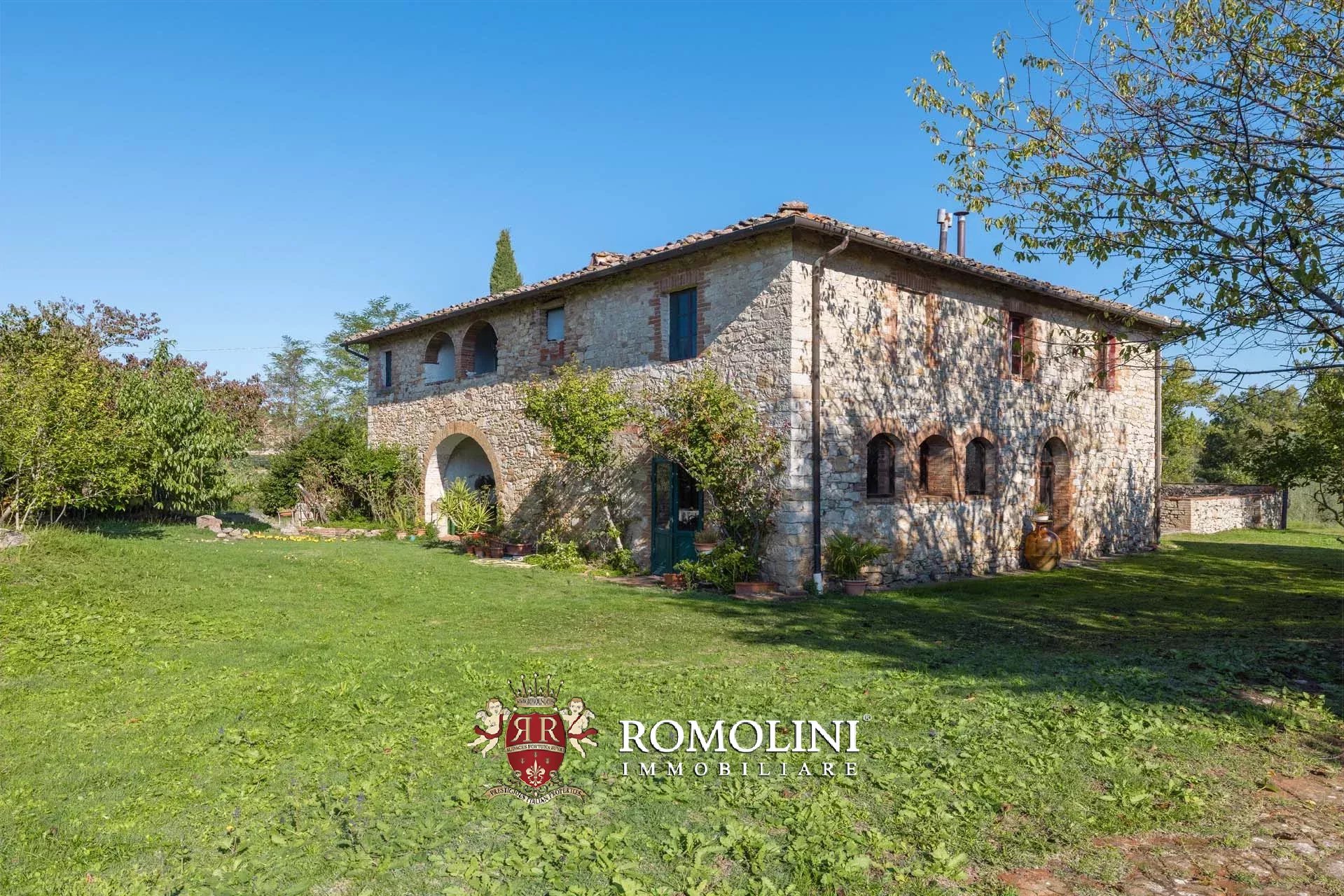 6 Bedroom Villa/Townhouse's Image 6