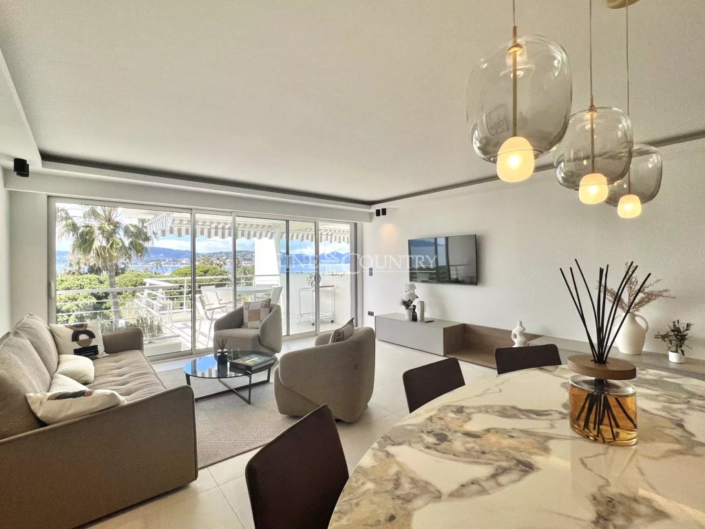 Apartment for sale in Cannes — 3 BEDROOM APARTMENT FOR SALE CANNES CROISSETTE