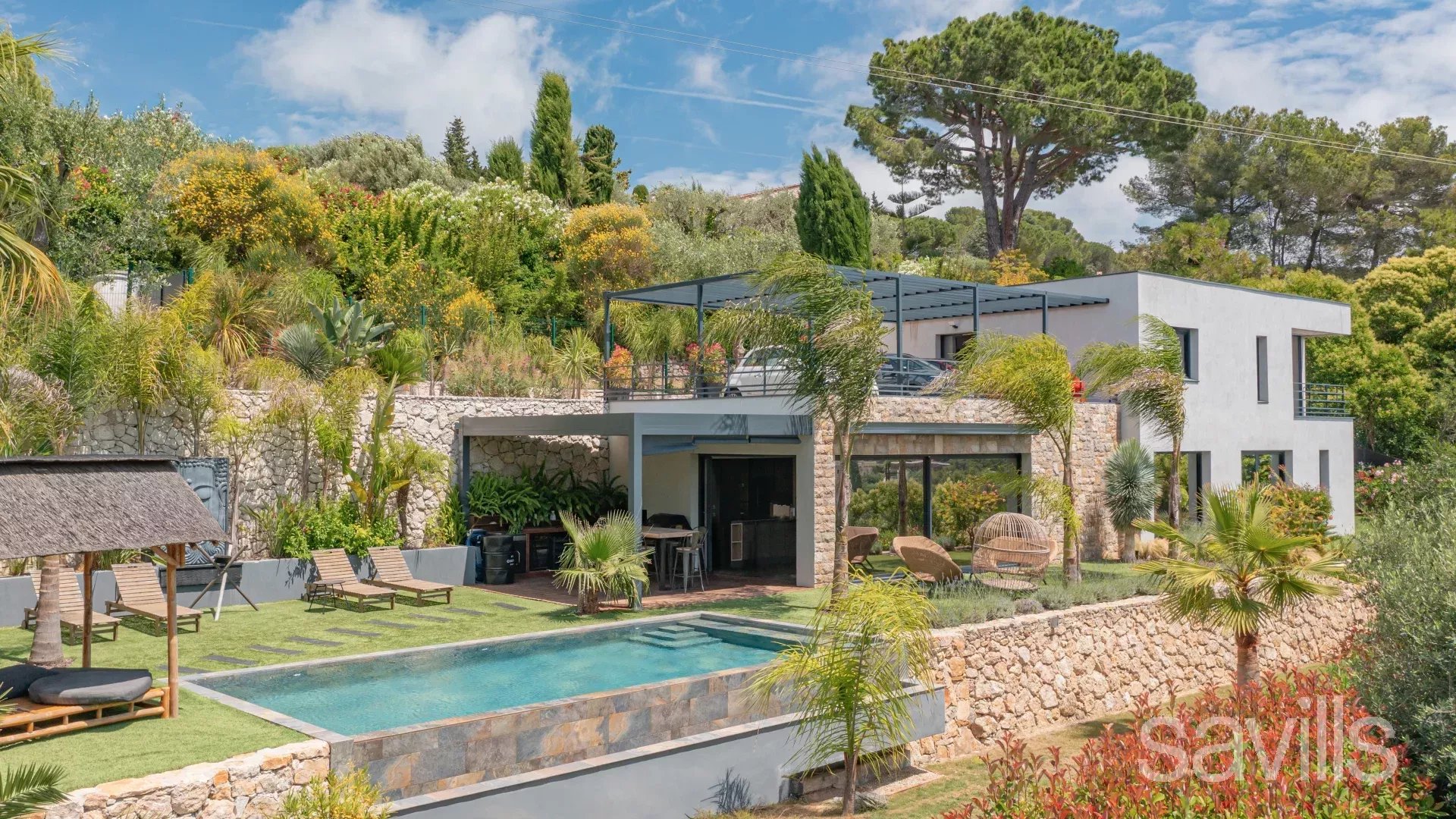 Contemporary villa in Mougins