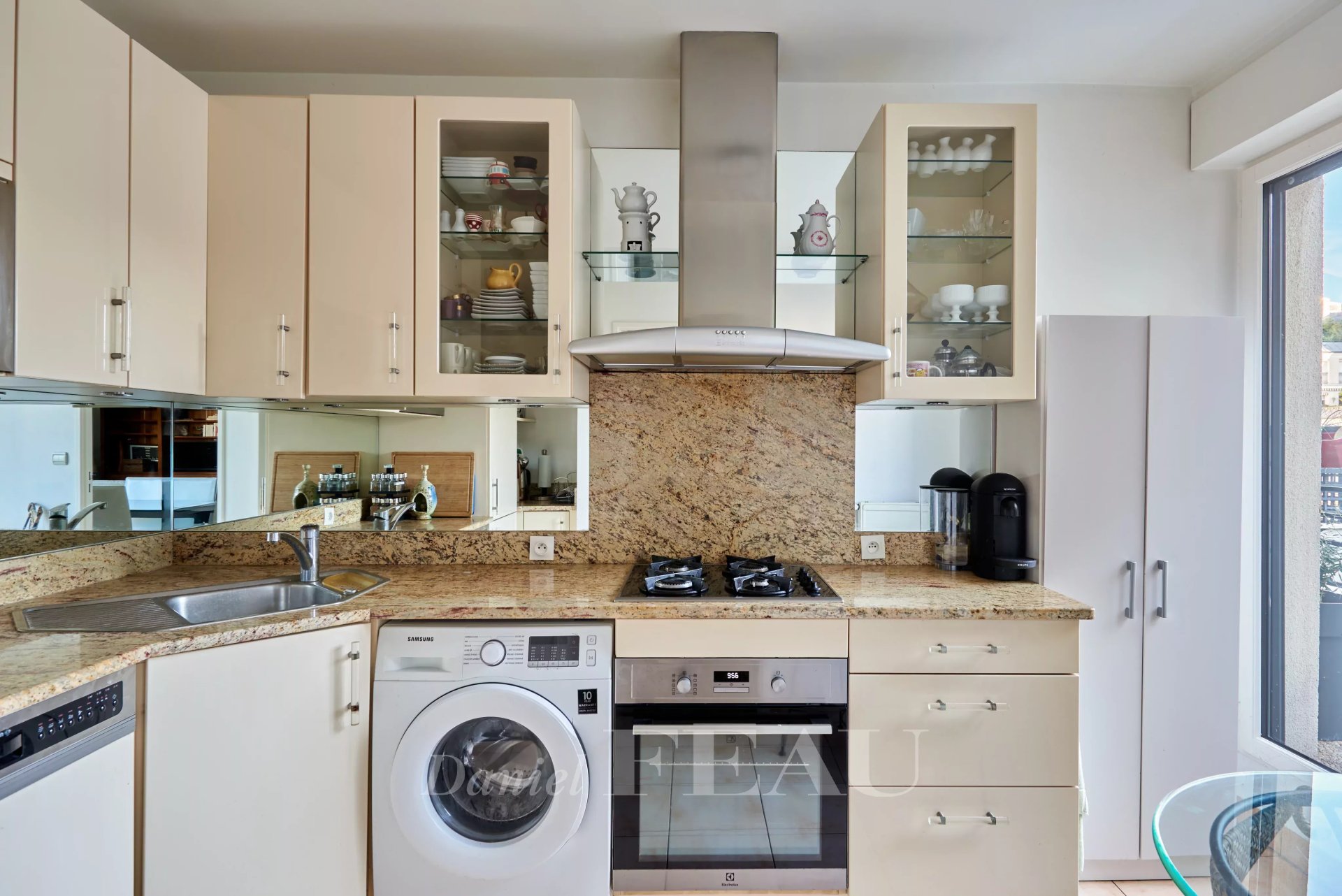2 Bedroom Apartment/Flat's Image 4